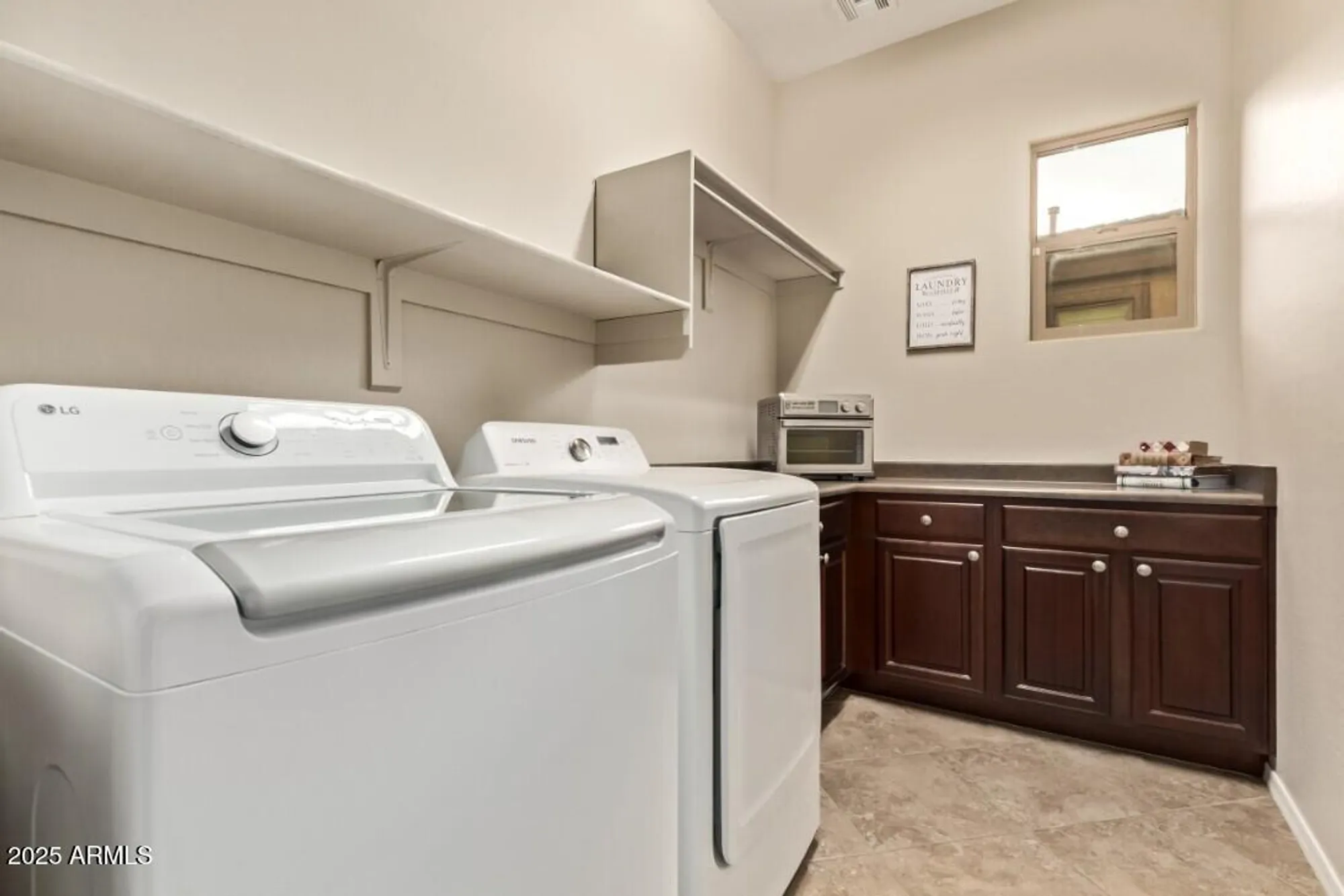 Property Slideshow image 29 of 43 | 12725 w dale ln, Peoria, AZ, 85383