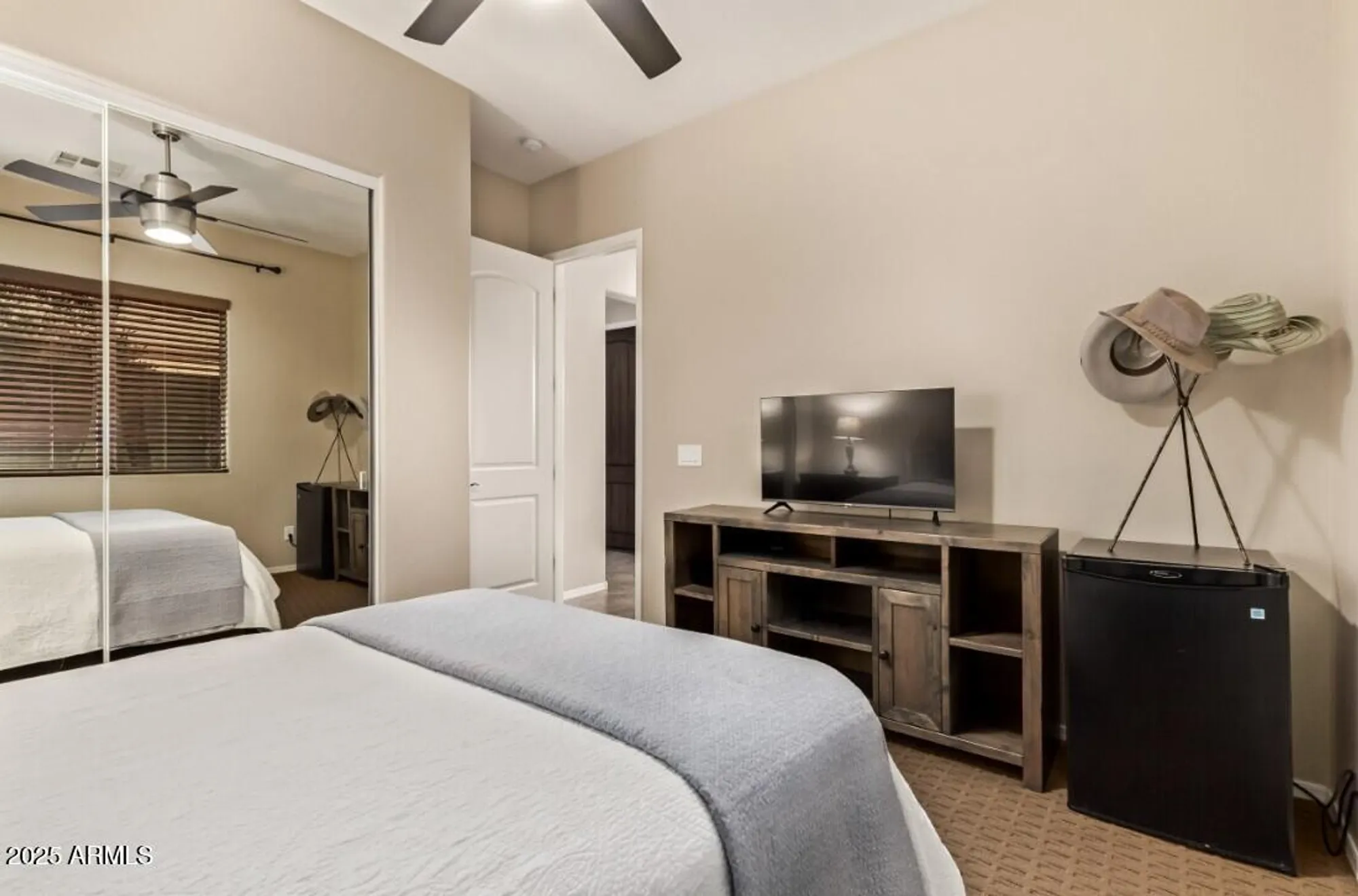 Property Slideshow image 27 of 43 | 12725 w dale ln, Peoria, AZ, 85383