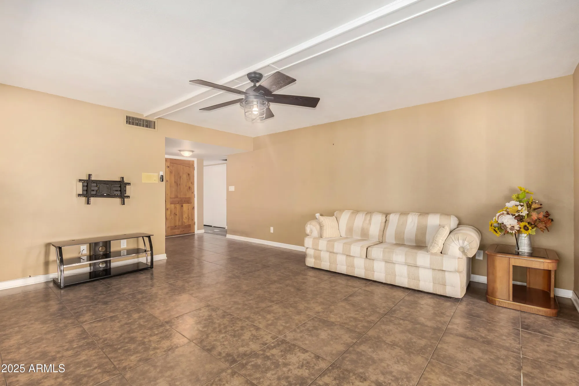Property Slideshow image 4 of 28 | 9502 e lawndale pl, Sun Lakes, AZ, 85248