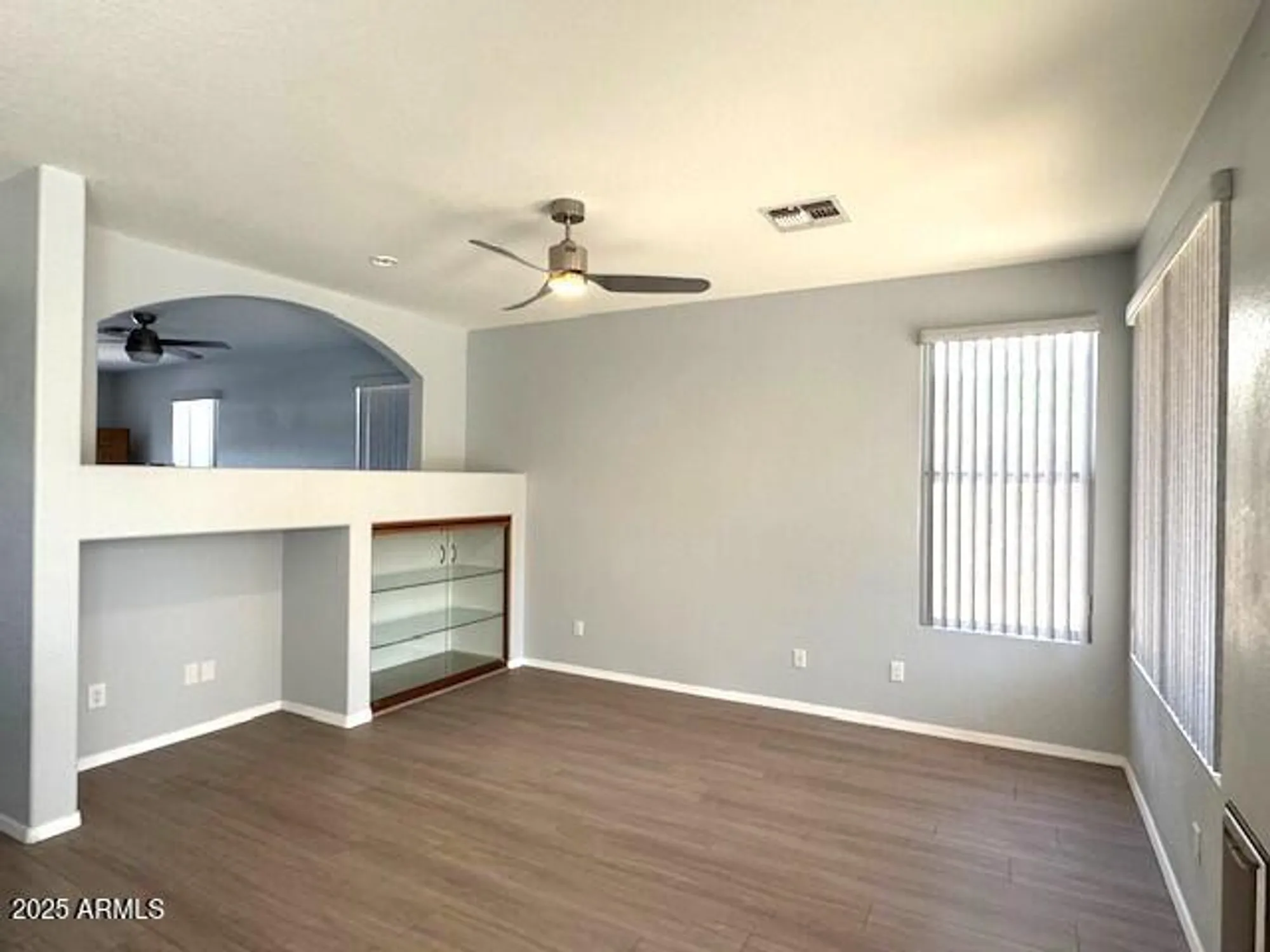 Property Slideshow image 13 of 36 | 11029 w oraibi dr, Peoria, AZ, 85373