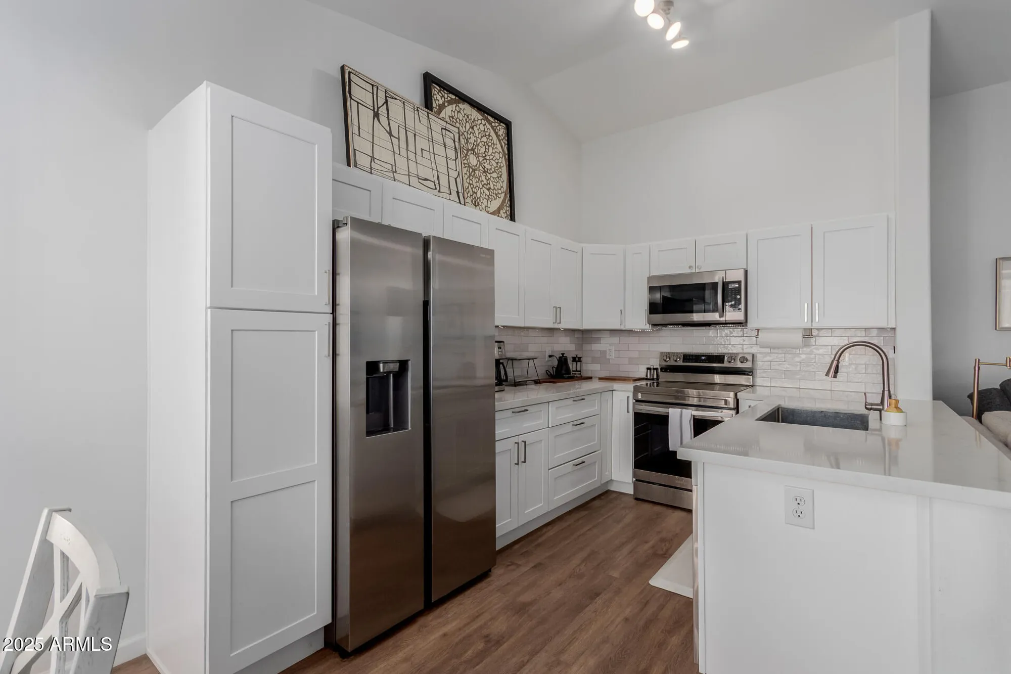 Property Slideshow image 7 of 24 | 1880 e winged foot dr, Chandler, AZ, 85249