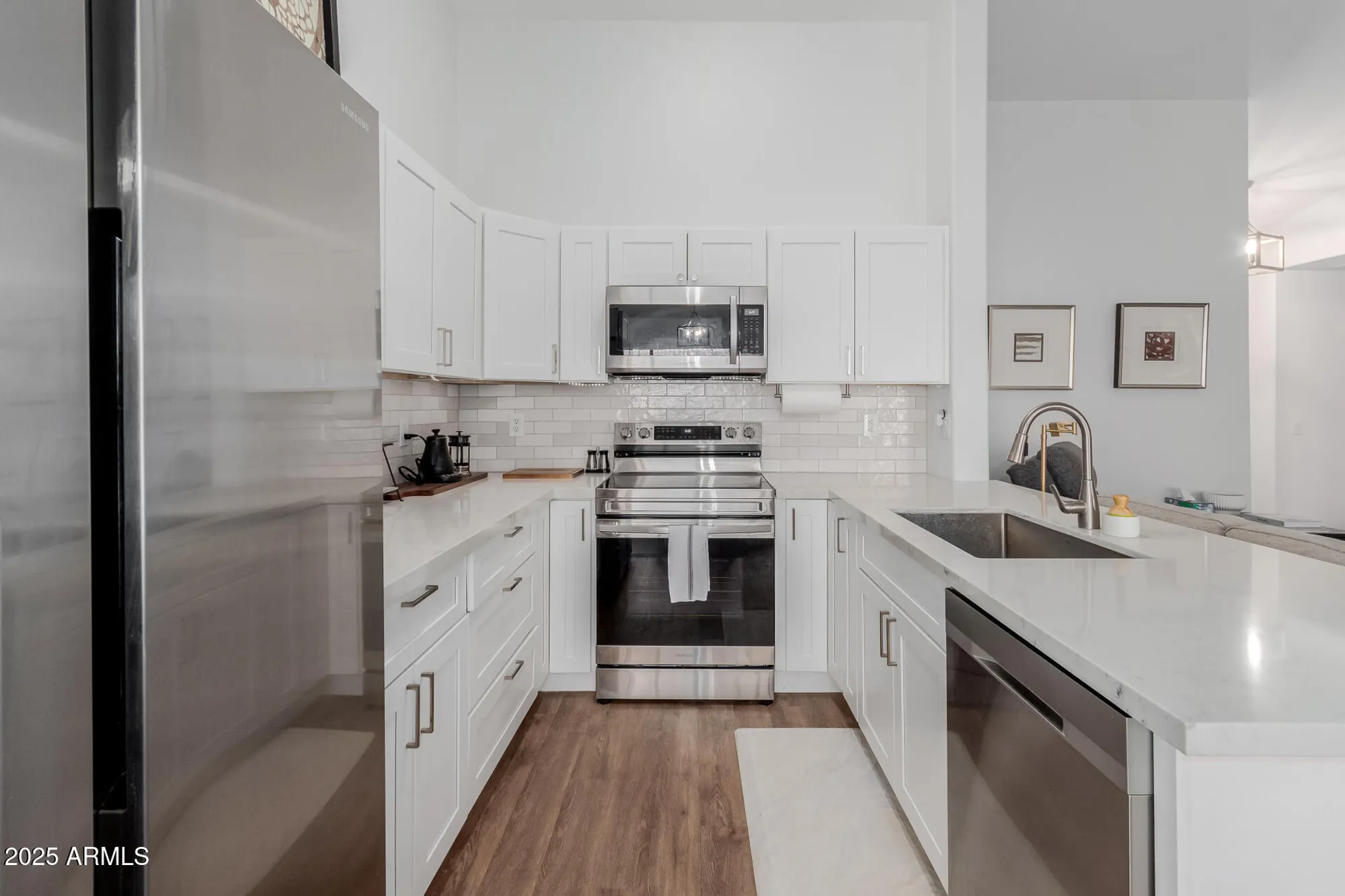 Property Slideshow image 8 of 24 | 1880 e winged foot dr, Chandler, AZ, 85249