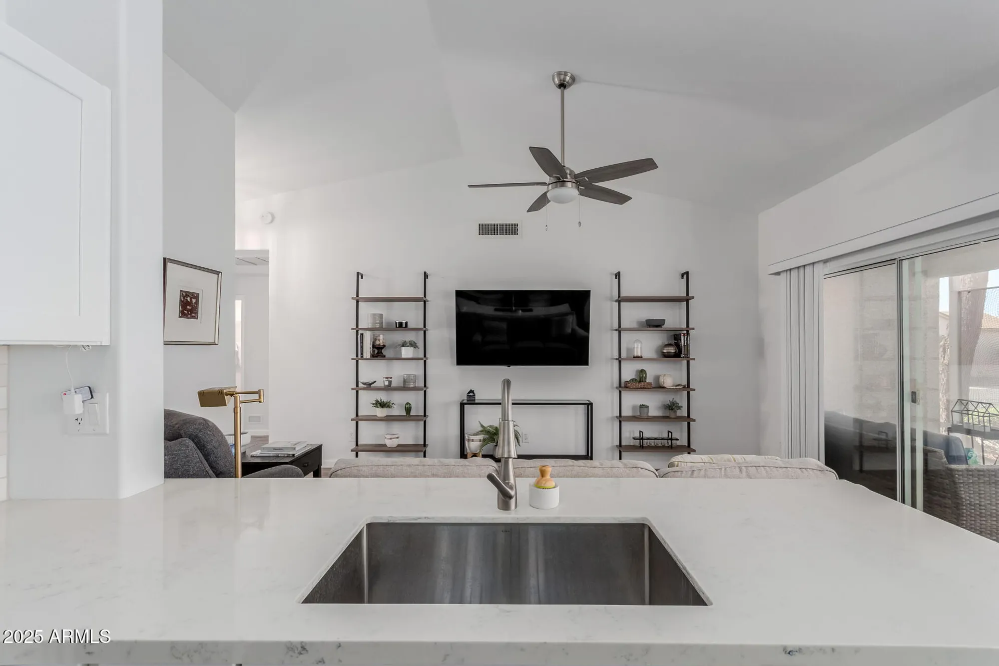 Property Slideshow image 11 of 24 | 1880 e winged foot dr, Chandler, AZ, 85249