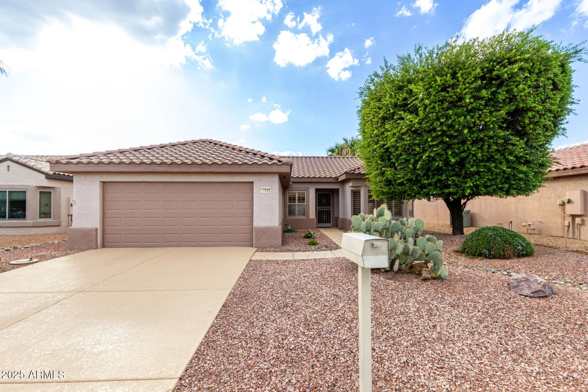 Property Slideshow image 2 of 34 | 17580 n estrella vista dr, Surprise, AZ, 85374
