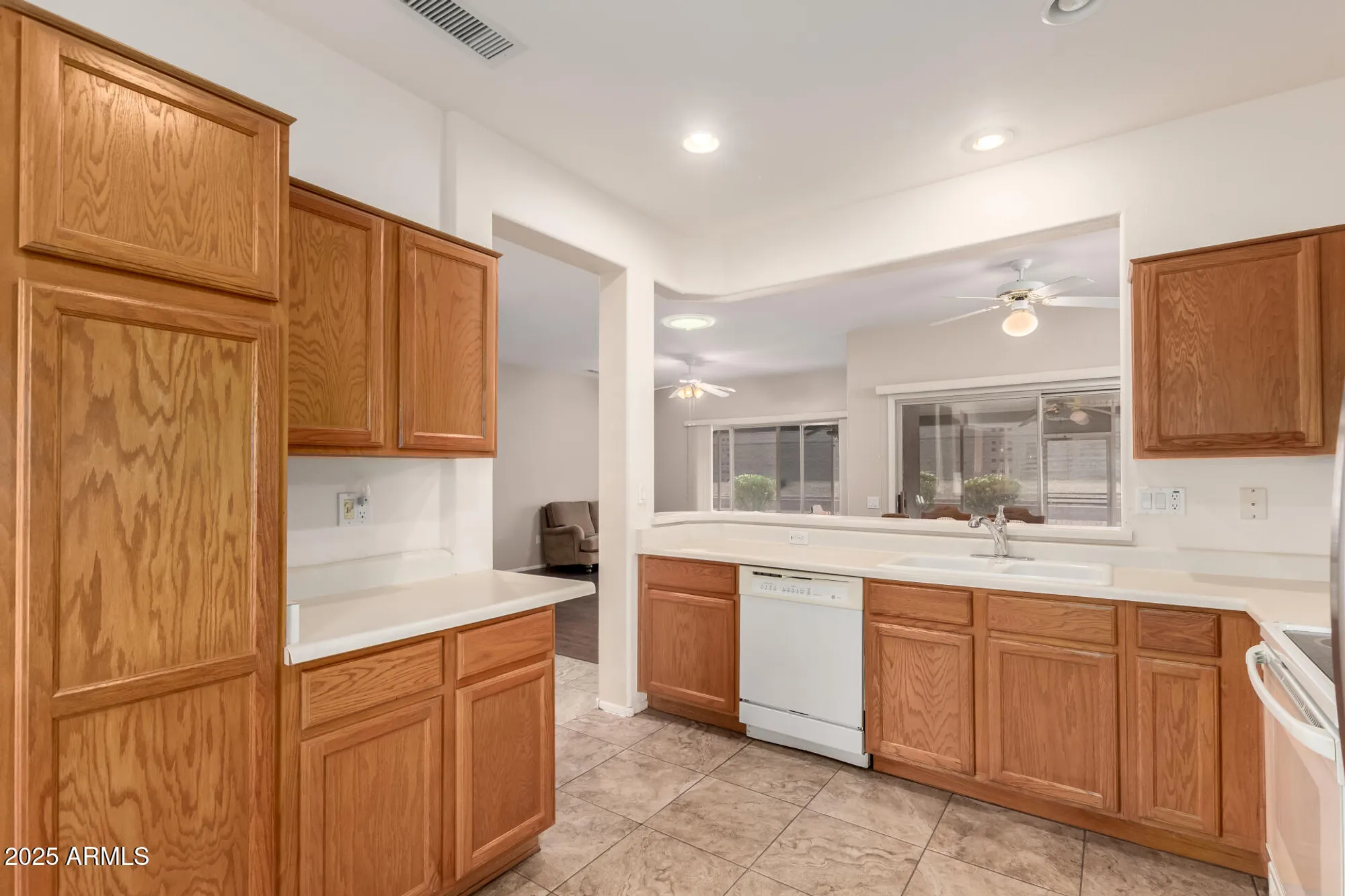 Property Slideshow image 16 of 34 | 17580 n estrella vista dr, Surprise, AZ, 85374