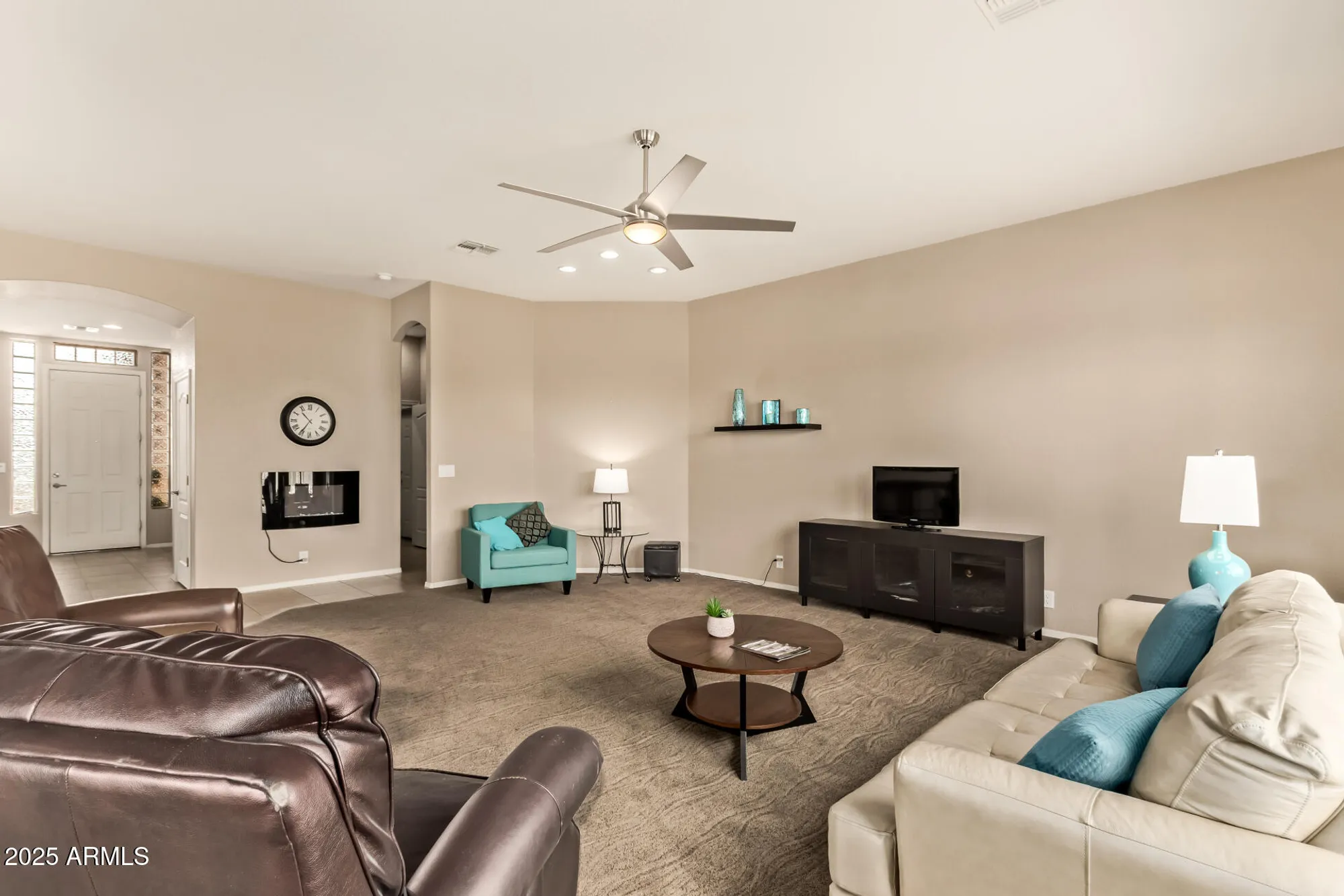 Property Slideshow image 10 of 47 | 2740 s teakwood cir, Mesa, AZ, 85209