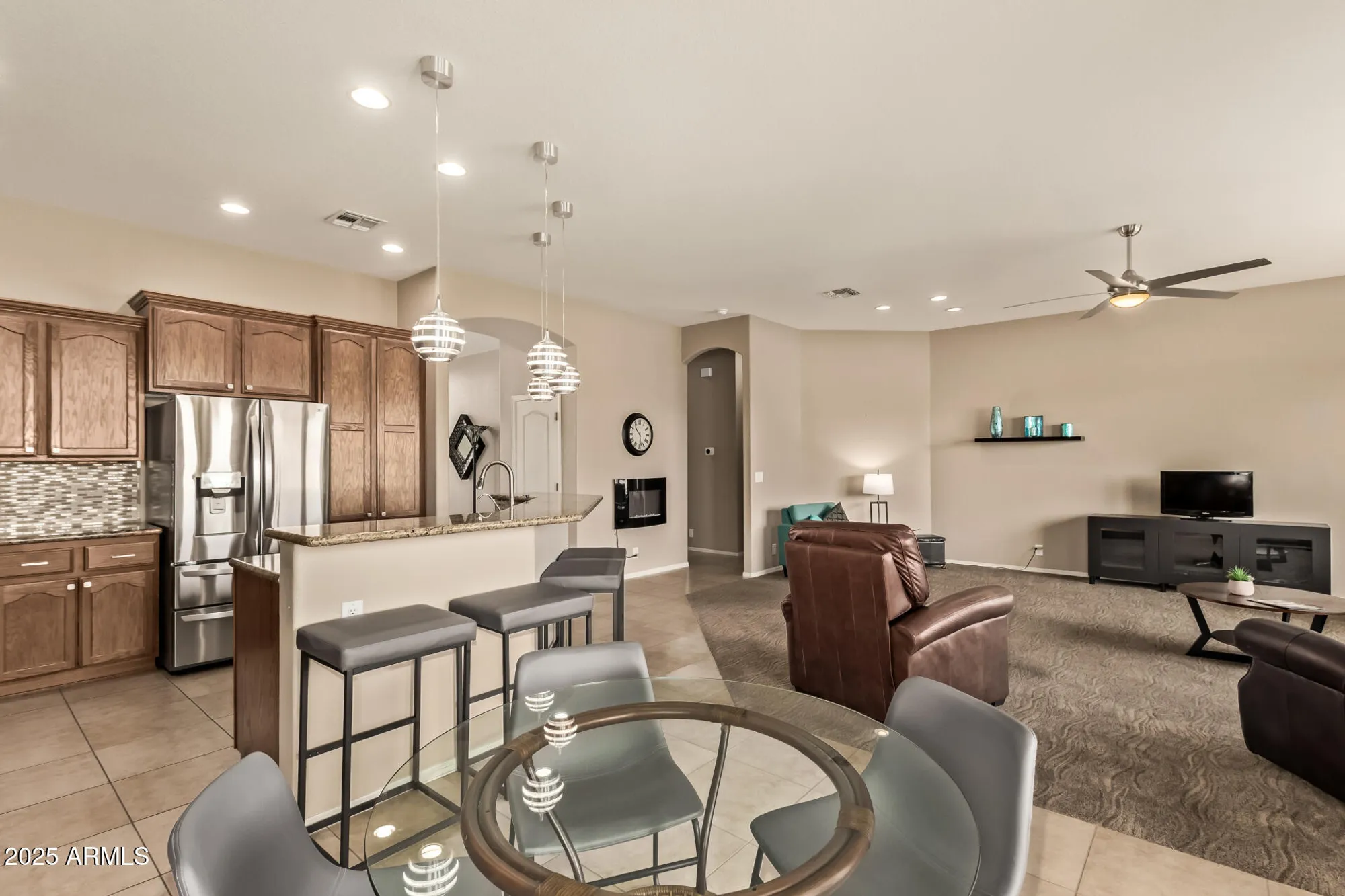 Property Slideshow image 21 of 47 | 2740 s teakwood cir, Mesa, AZ, 85209