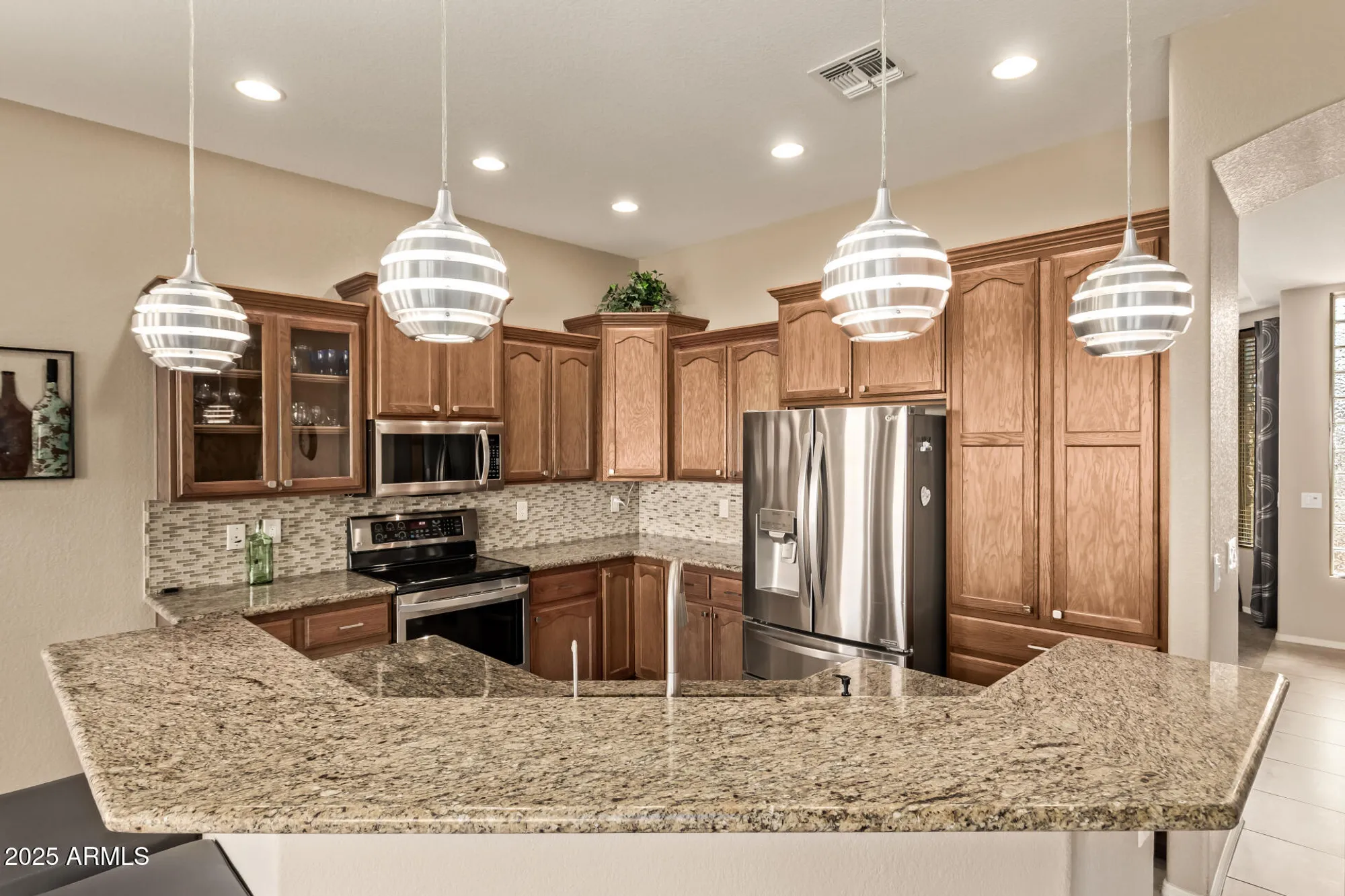 Property Slideshow image 22 of 47 | 2740 s teakwood cir, Mesa, AZ, 85209