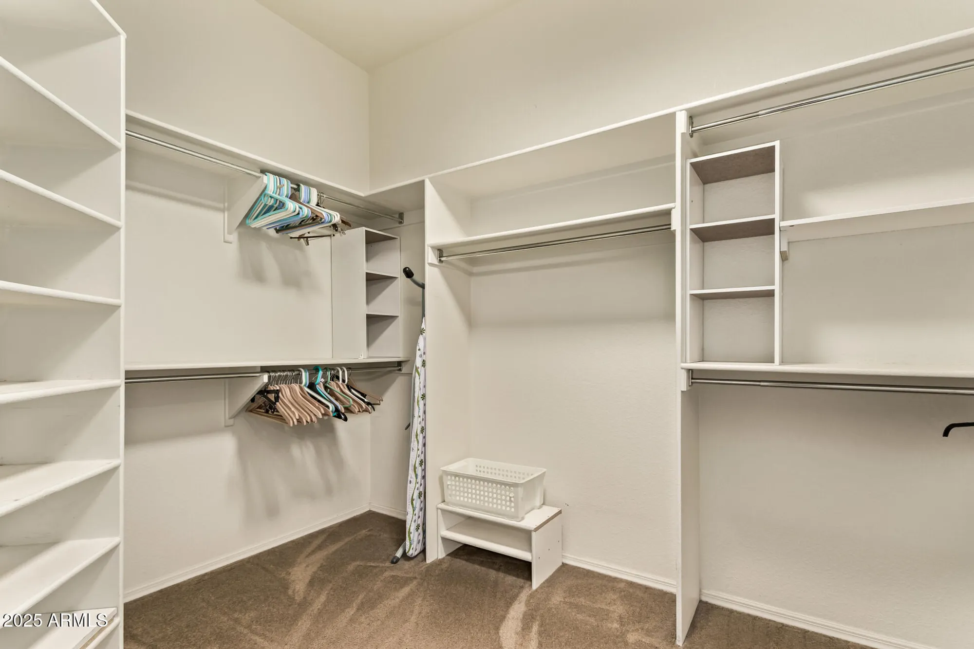 Property Slideshow image 30 of 47 | 2740 s teakwood cir, Mesa, AZ, 85209