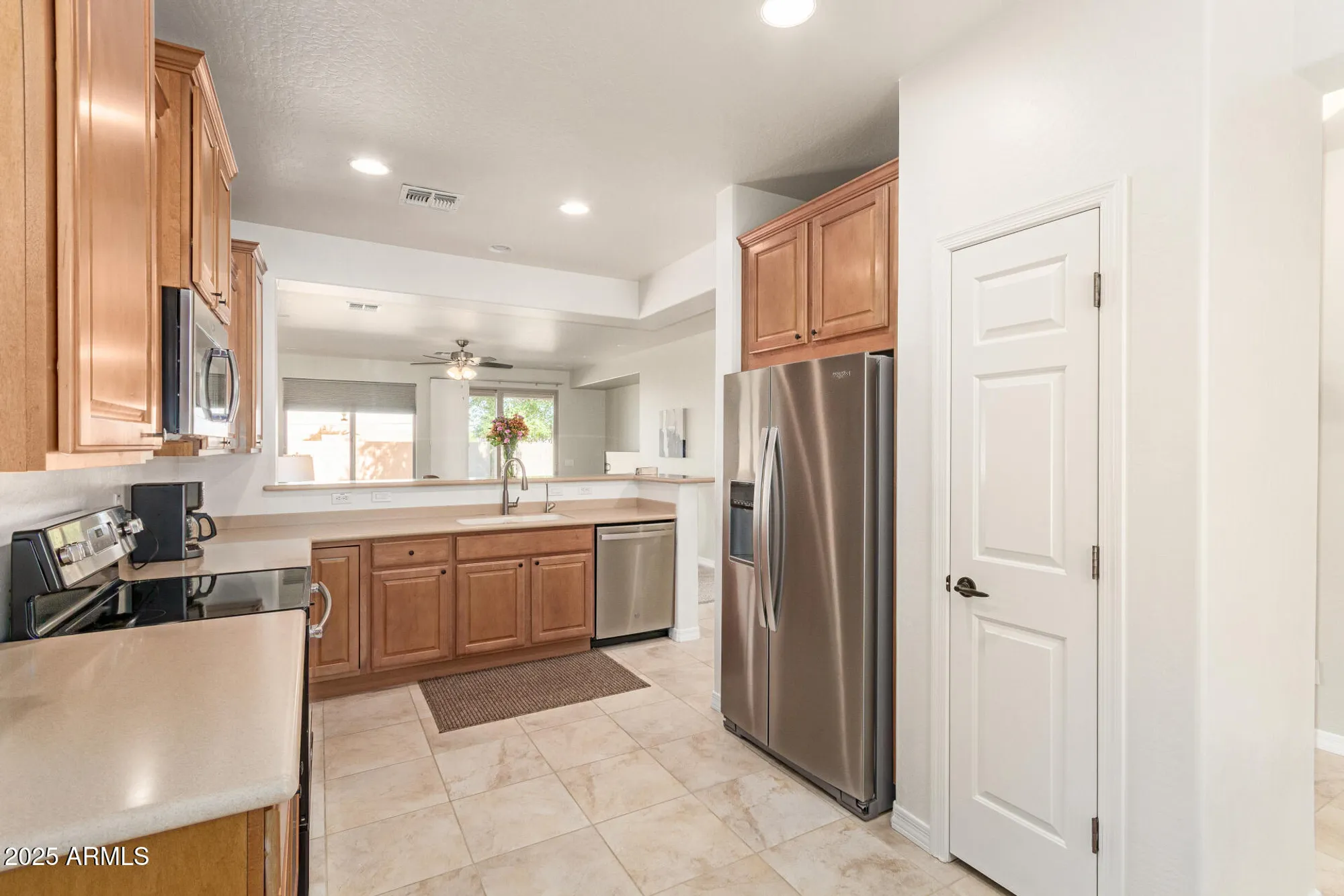 Property Slideshow image 4 of 27 | 676 w twin peaks pkwy, San Tan Valley, AZ, 85143