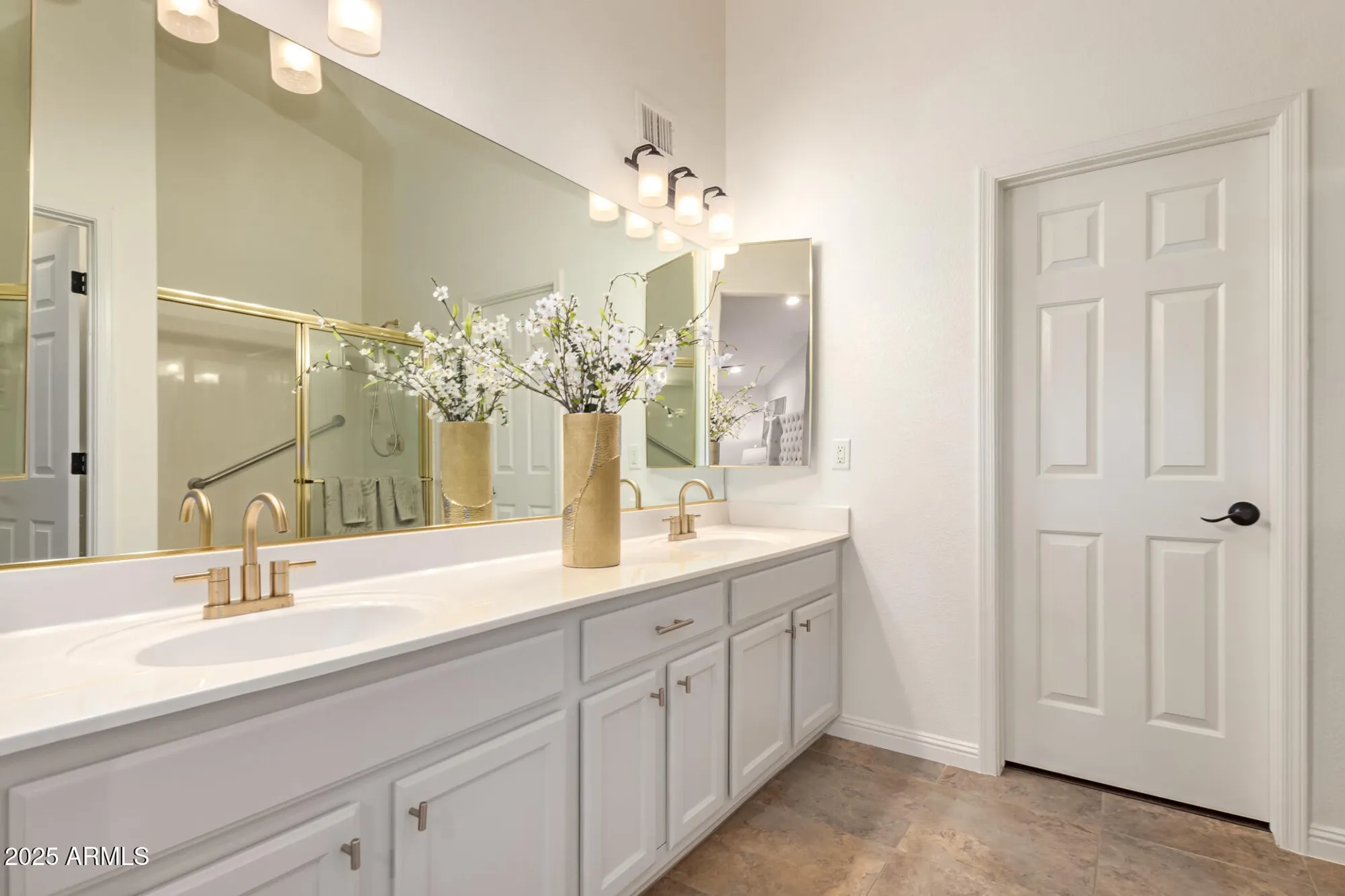 Property Slideshow image 17 of 37 | 19812 n 90th dr, Peoria, AZ, 85382