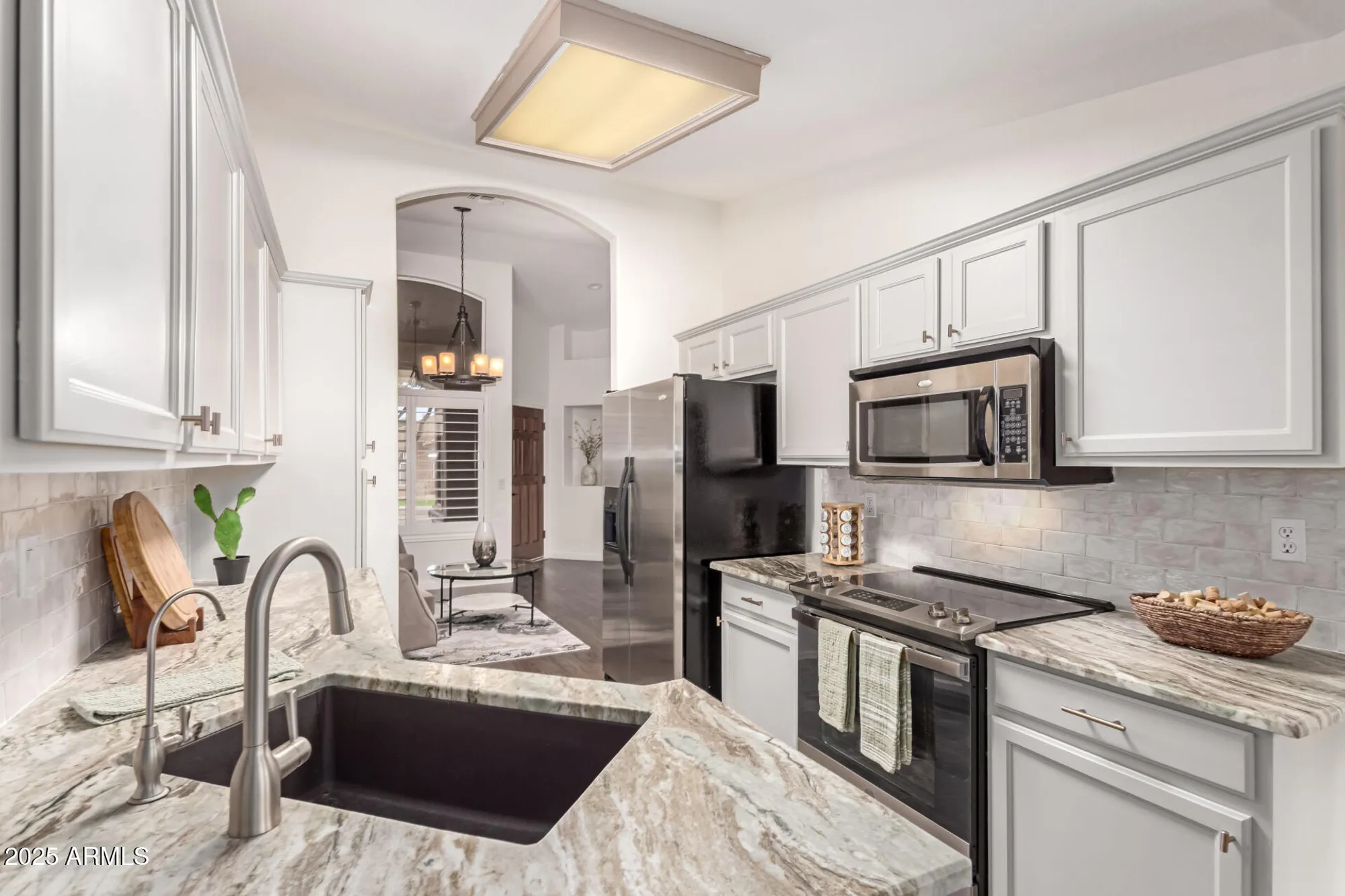 Property Slideshow image 11 of 37 | 19812 n 90th dr, Peoria, AZ, 85382