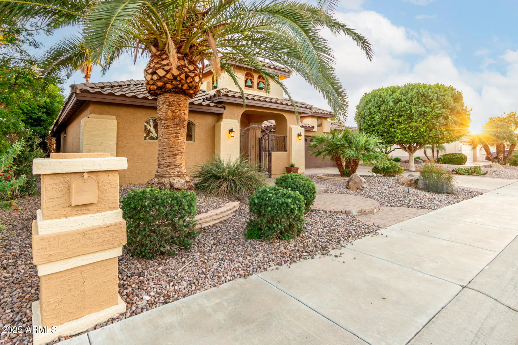 Property Slideshow image 5 of 66 | 16081 w piccadilly rd, Goodyear, AZ, 85395