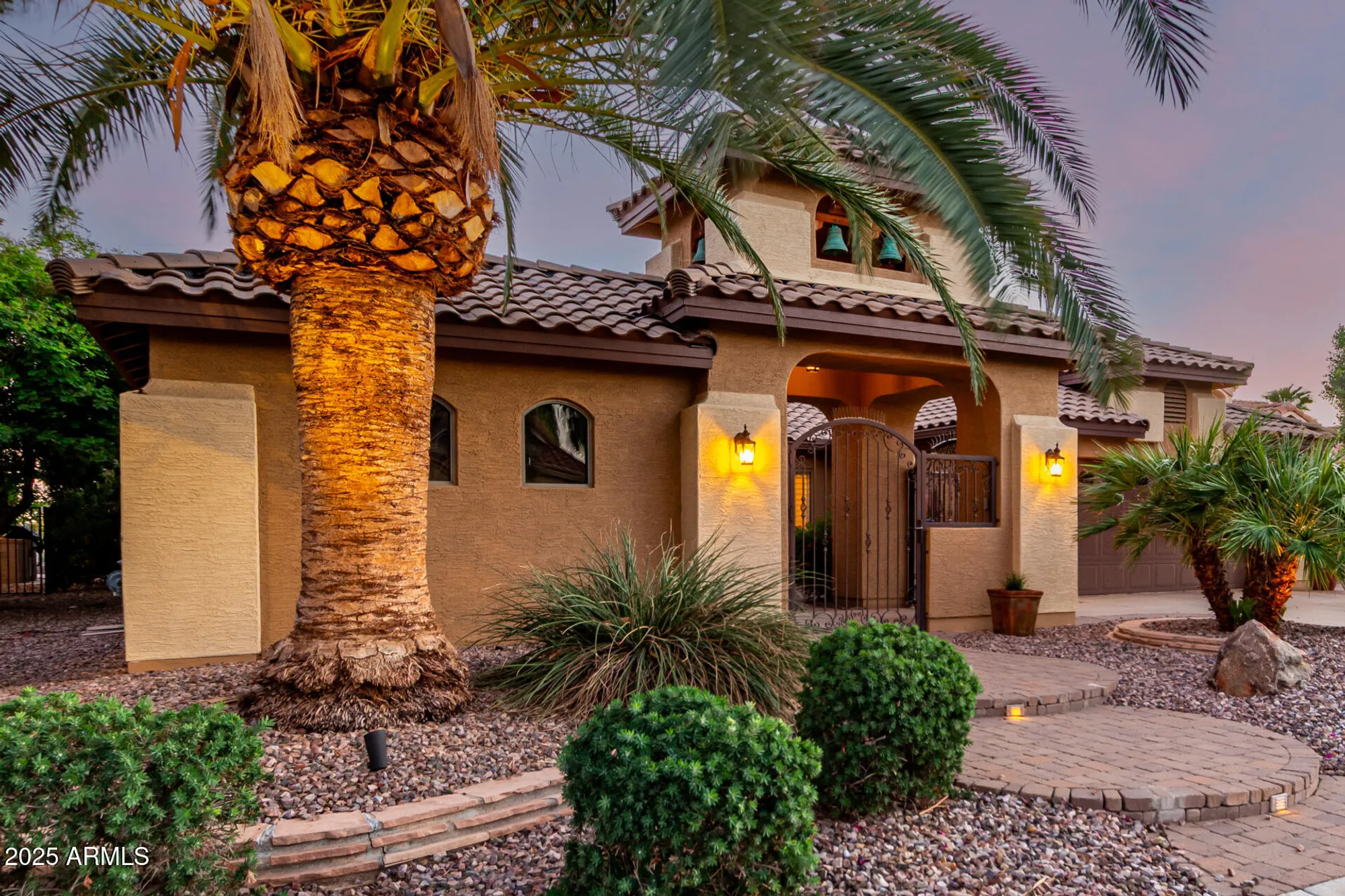Property Slideshow image 11 of 66 | 16081 w piccadilly rd, Goodyear, AZ, 85395