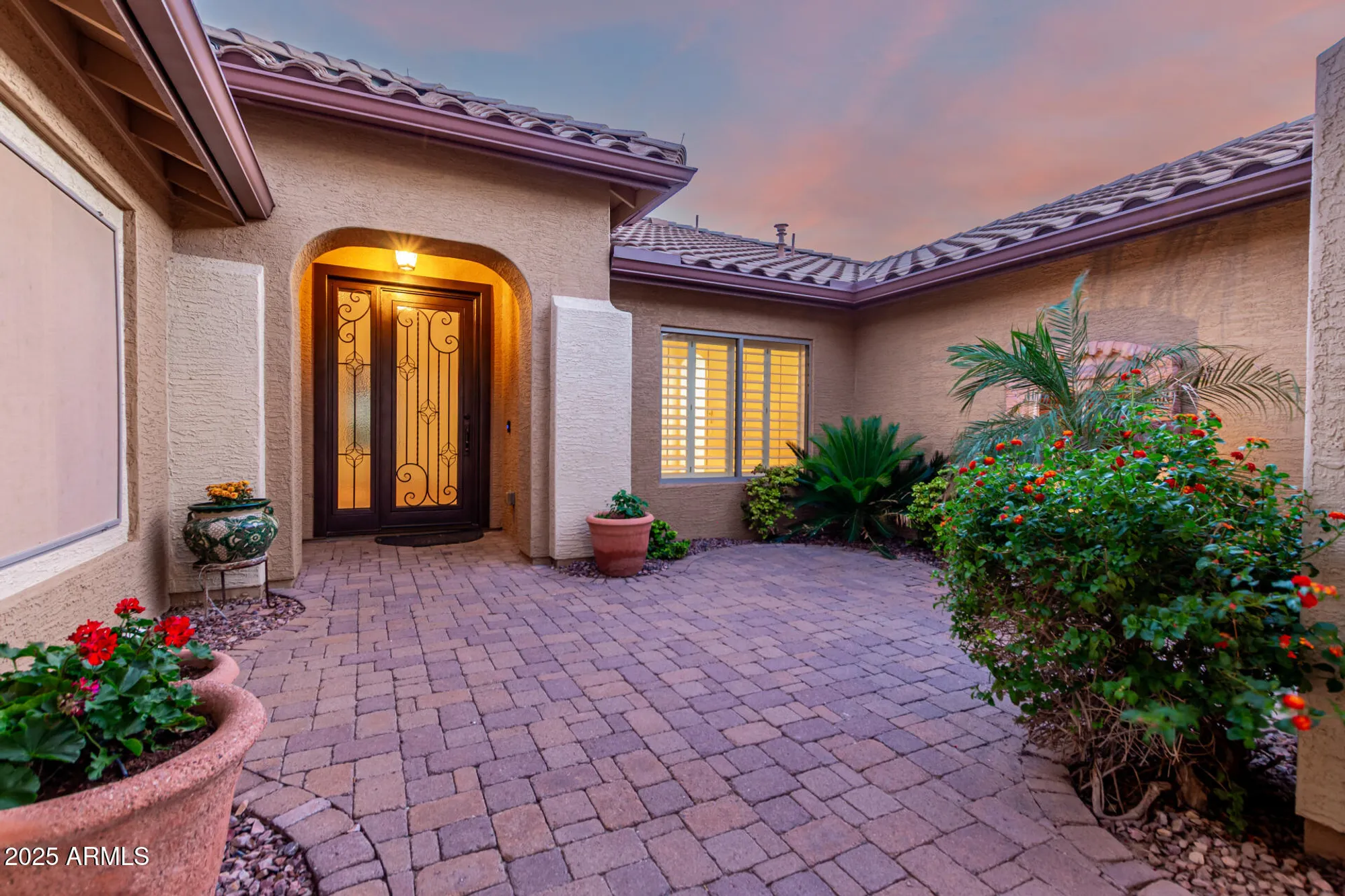 Property Slideshow image 14 of 66 | 16081 w piccadilly rd, Goodyear, AZ, 85395