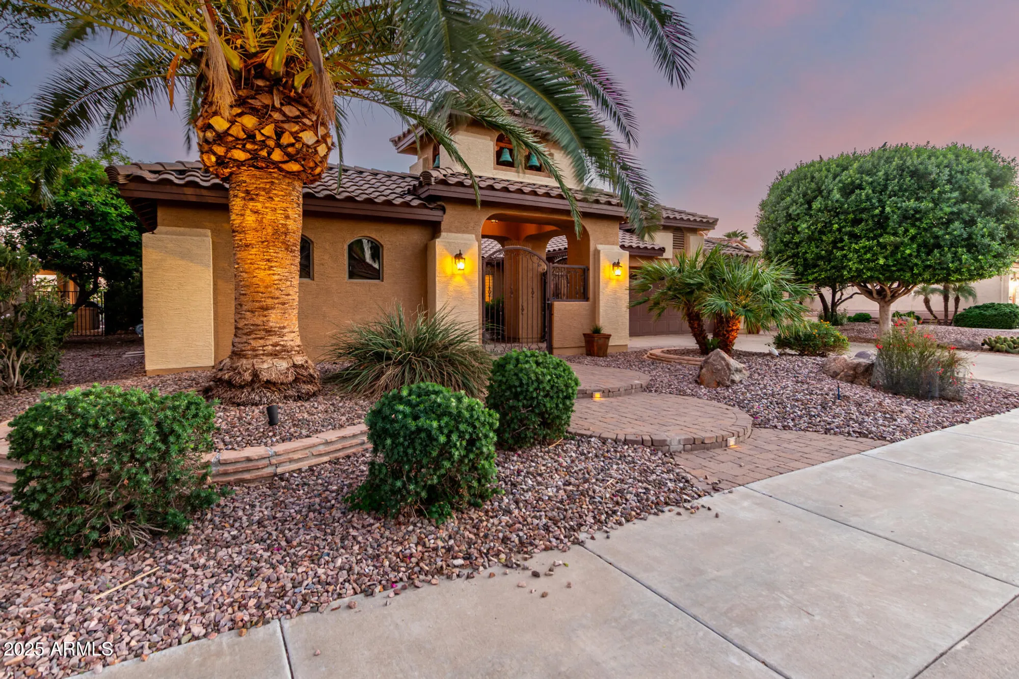 Property Slideshow image 10 of 66 | 16081 w piccadilly rd, Goodyear, AZ, 85395