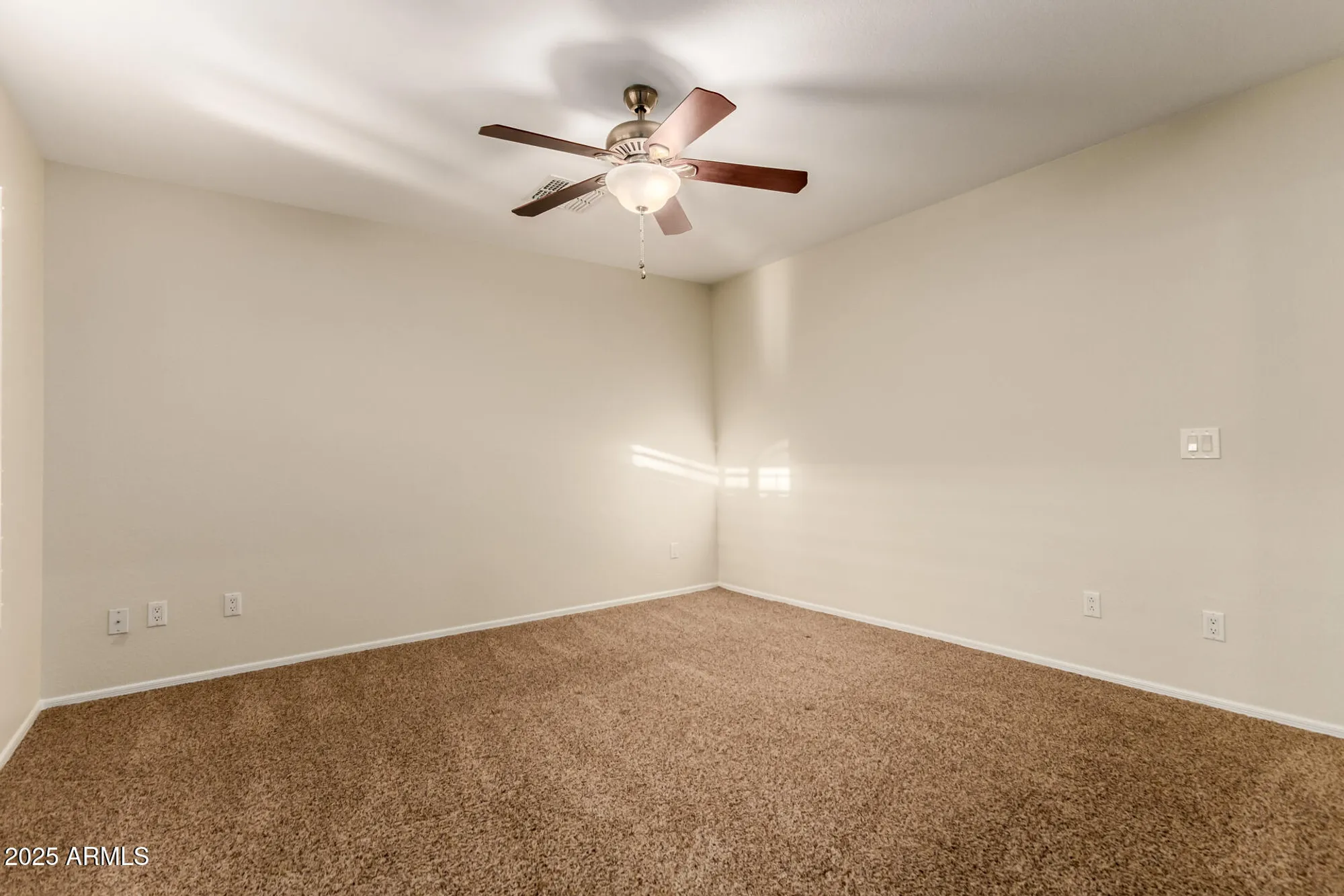 Property Slideshow image 30 of 66 | 16081 w piccadilly rd, Goodyear, AZ, 85395