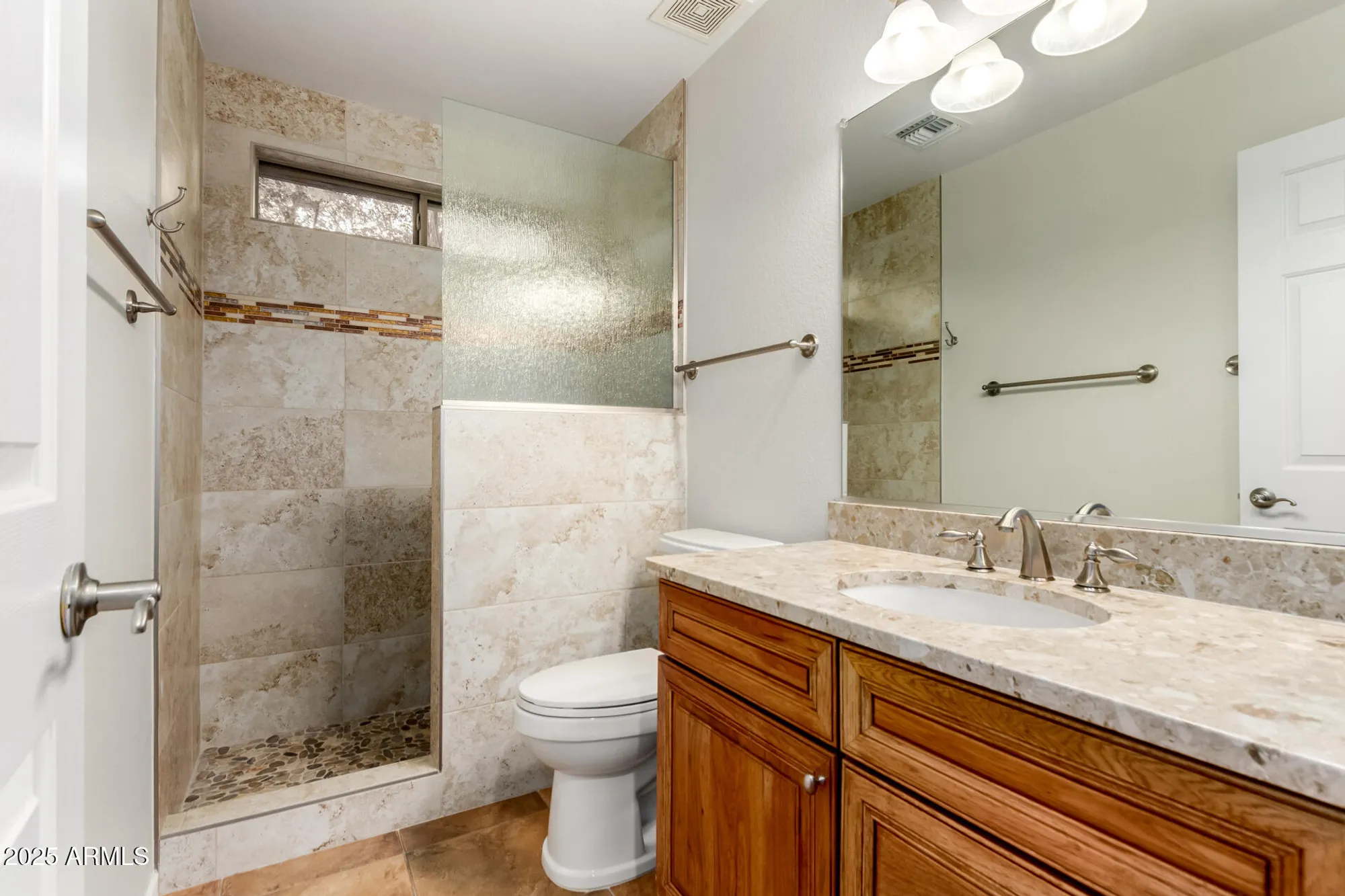 Property Slideshow image 32 of 66 | 16081 w piccadilly rd, Goodyear, AZ, 85395