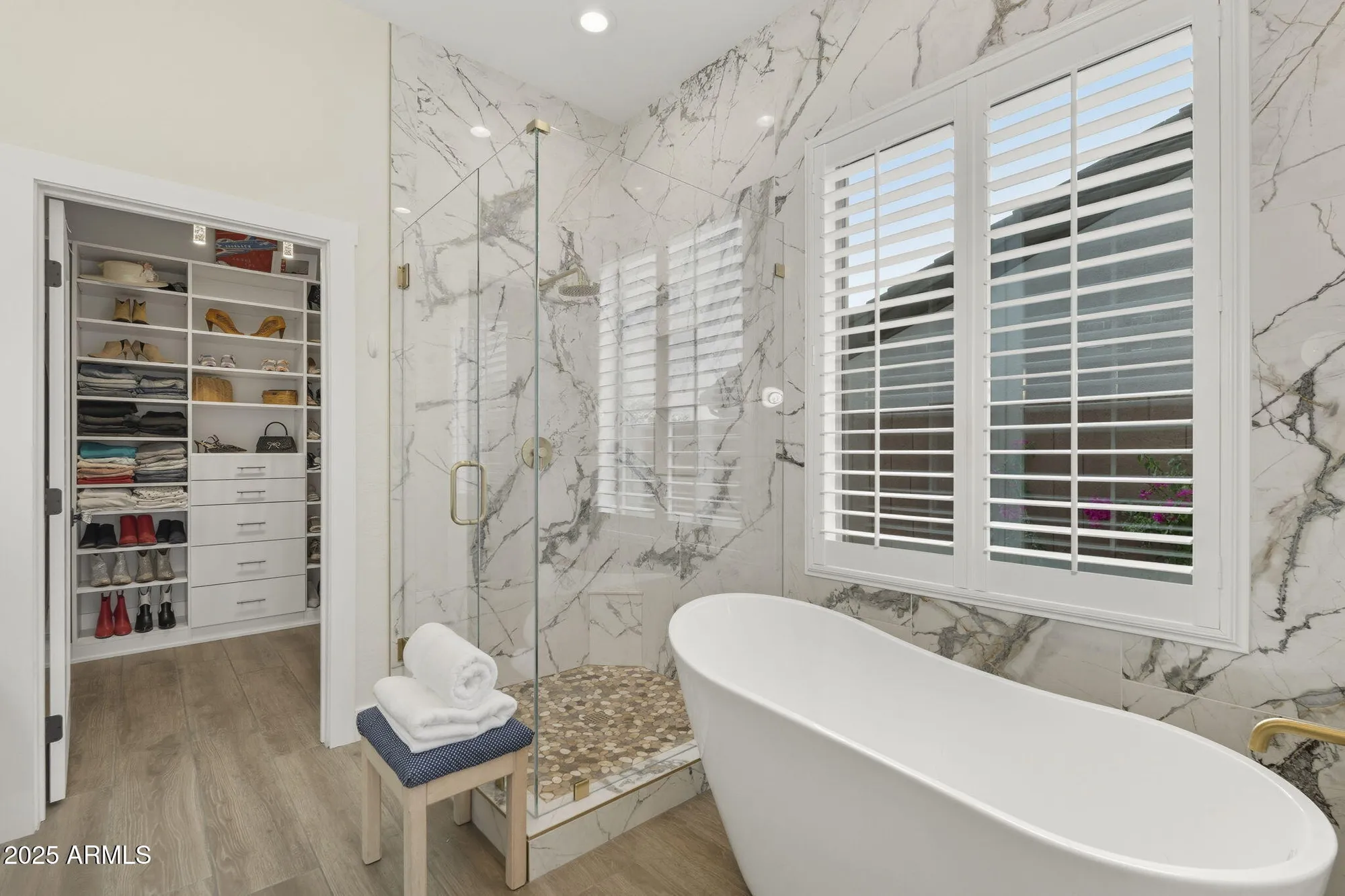 Property Slideshow image 6 of 64 | 41306 n bent creek way, Phoenix, AZ, 85086