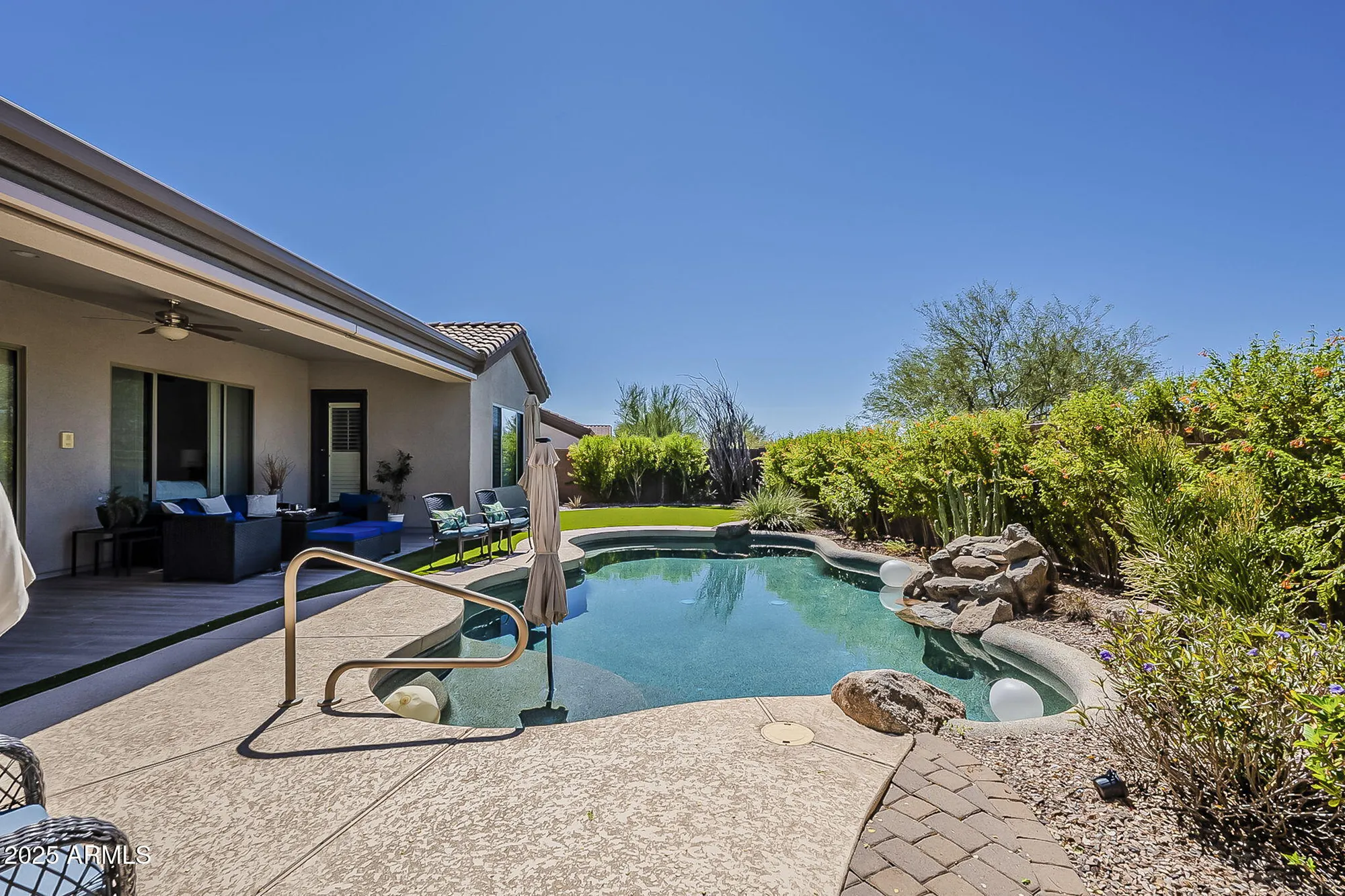 Property Slideshow image 36 of 64 | 41306 n bent creek way, Phoenix, AZ, 85086