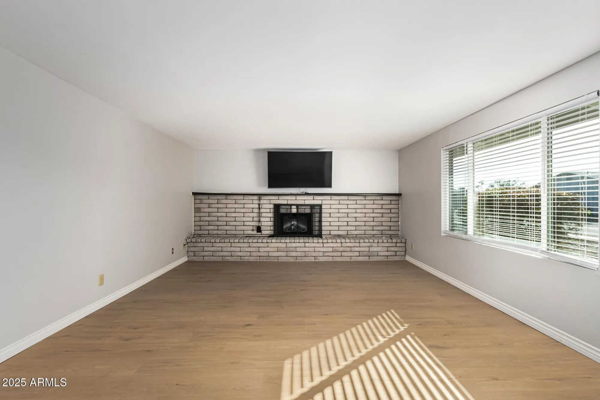 Property Slideshow image 4 of 44 | 11451 s mohave st, Phoenix, AZ, 85044