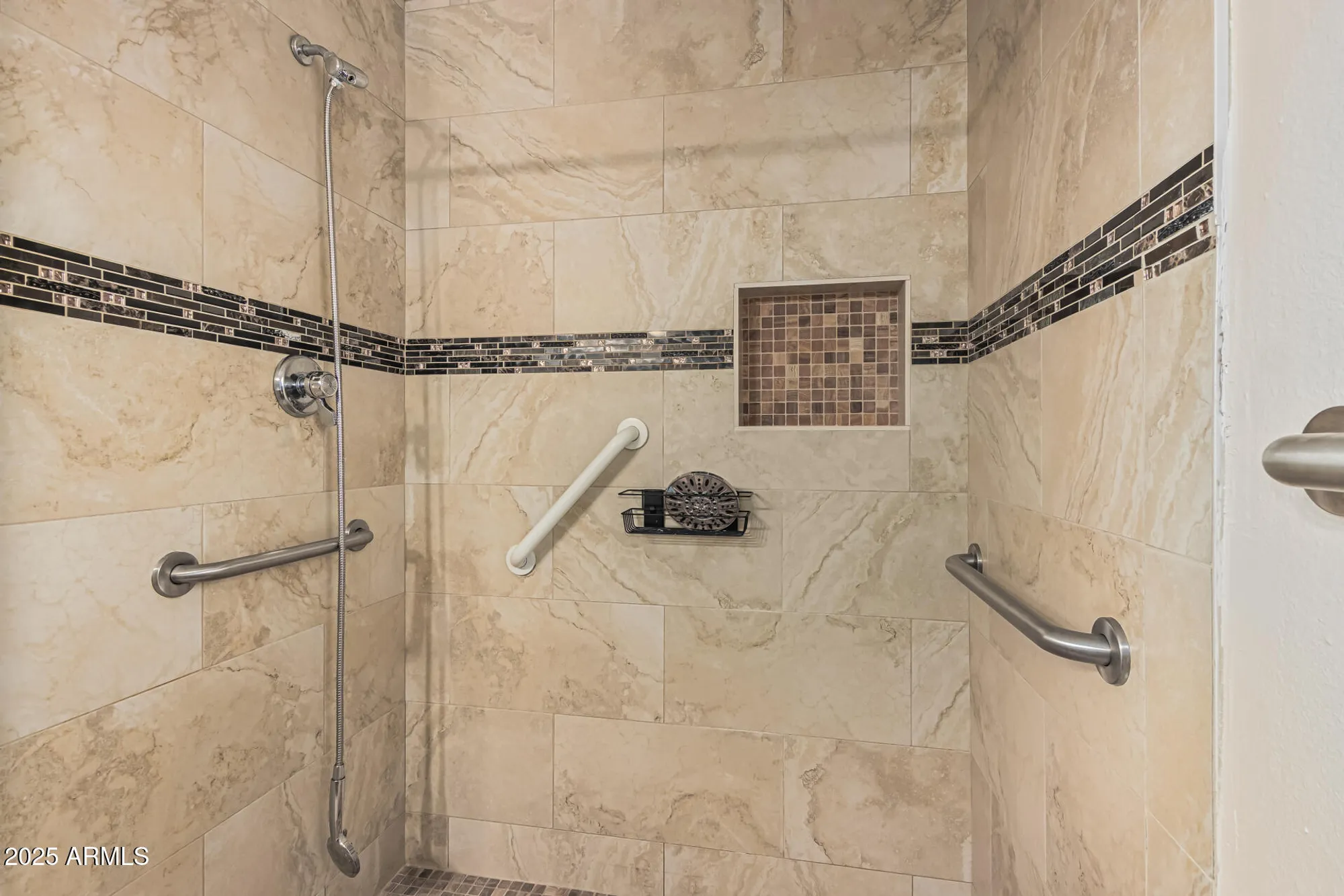 Property Slideshow image 17 of 44 | 11451 s mohave st, Phoenix, AZ, 85044