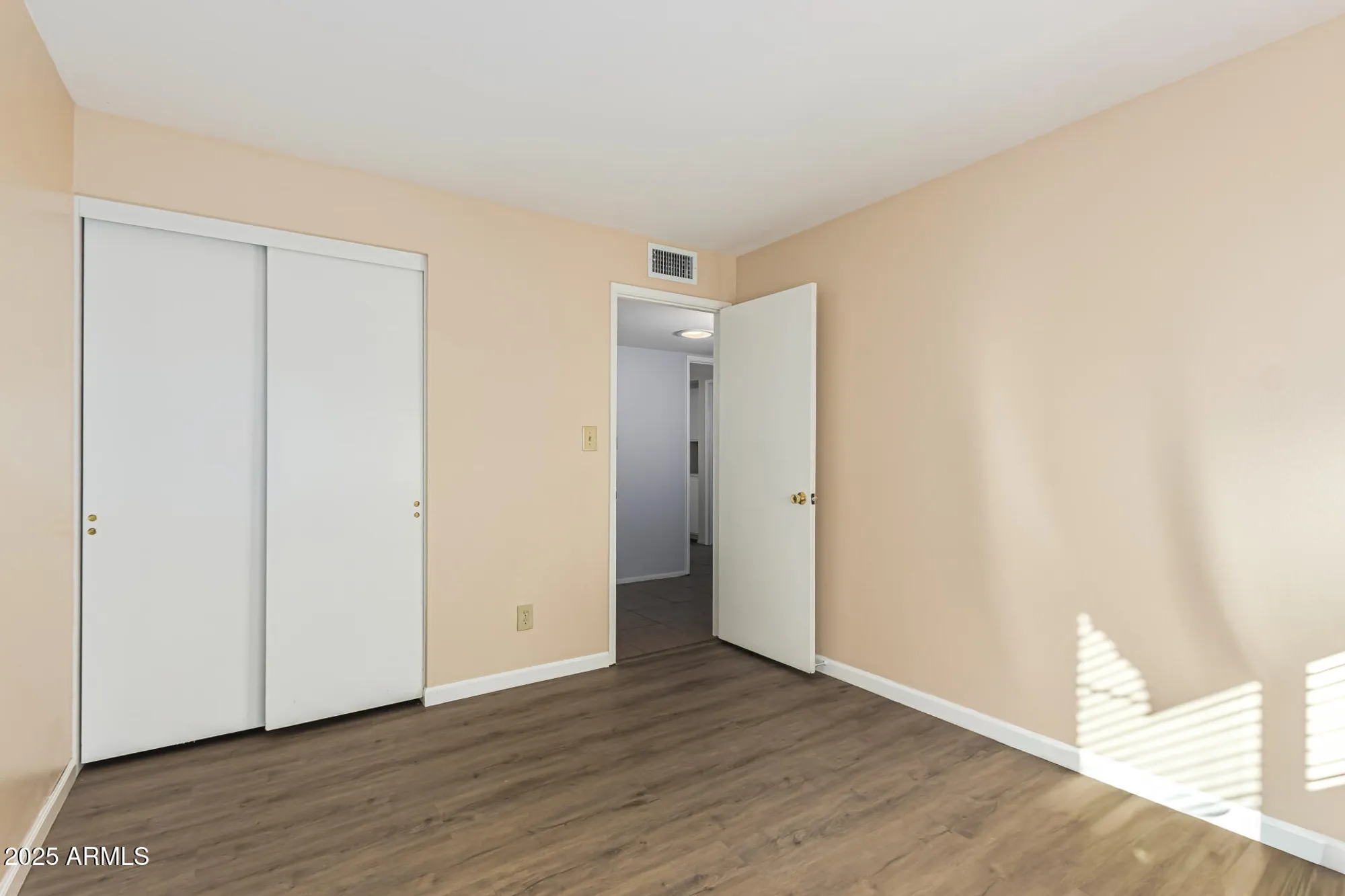 Property Slideshow image 21 of 44 | 11451 s mohave st, Phoenix, AZ, 85044