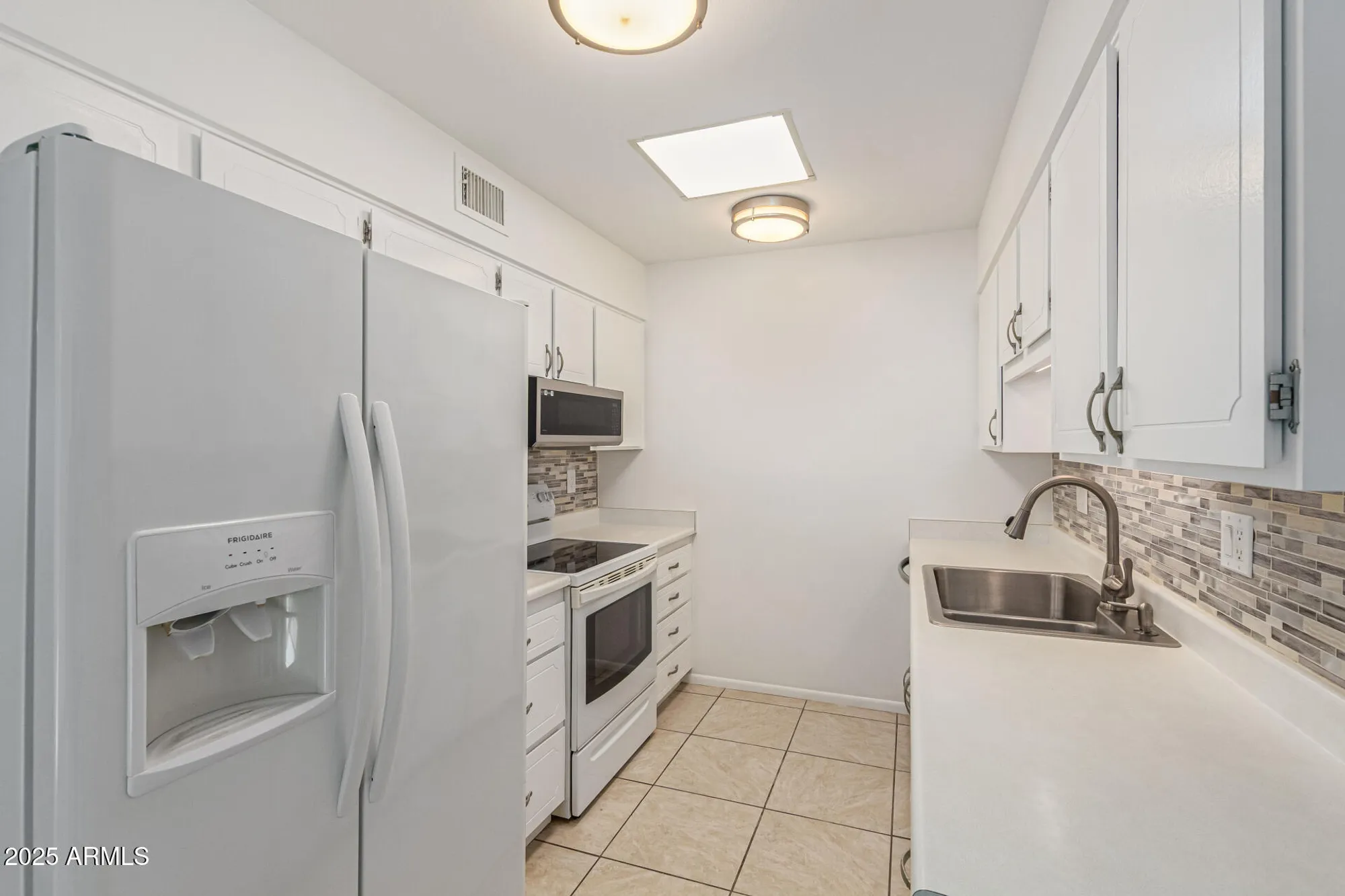 Property Slideshow image 4 of 19 | 17217 n del webb blvd, Sun City, AZ, 85373