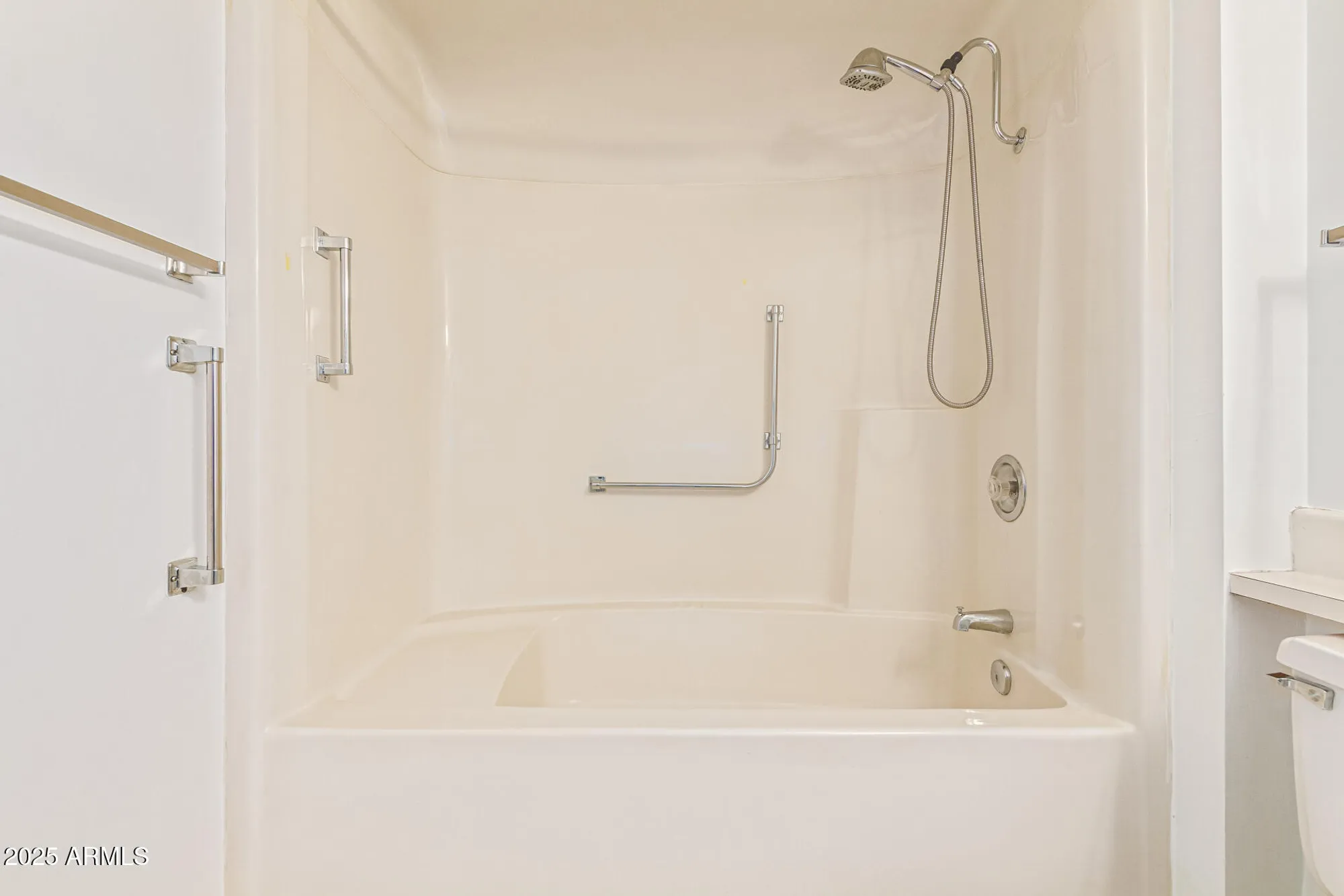 Property Slideshow image 10 of 19 | 17217 n del webb blvd, Sun City, AZ, 85373