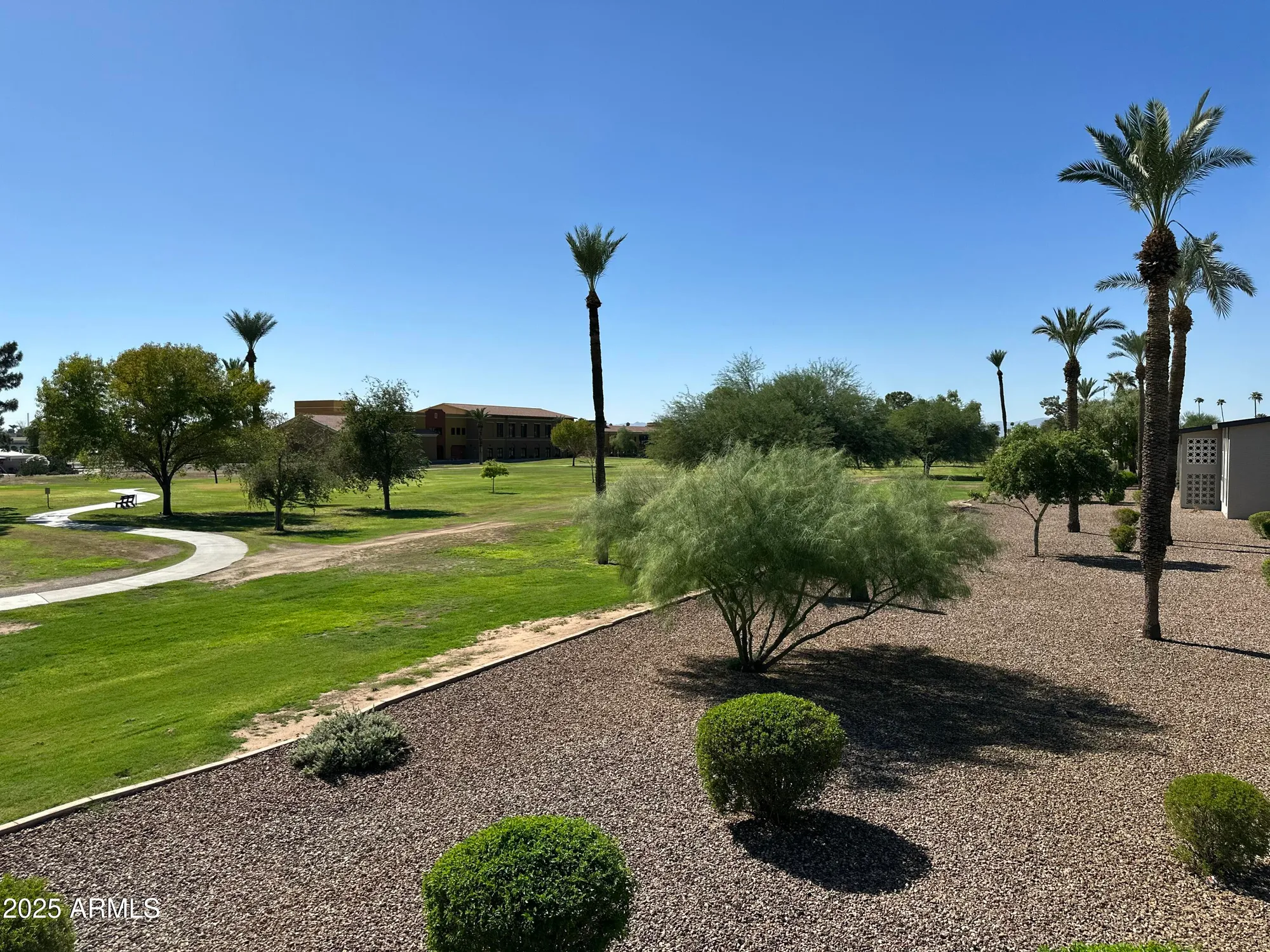 Property Slideshow image 7 of 34 | 10847 n fairway ct 211, Sun City, AZ, 85351