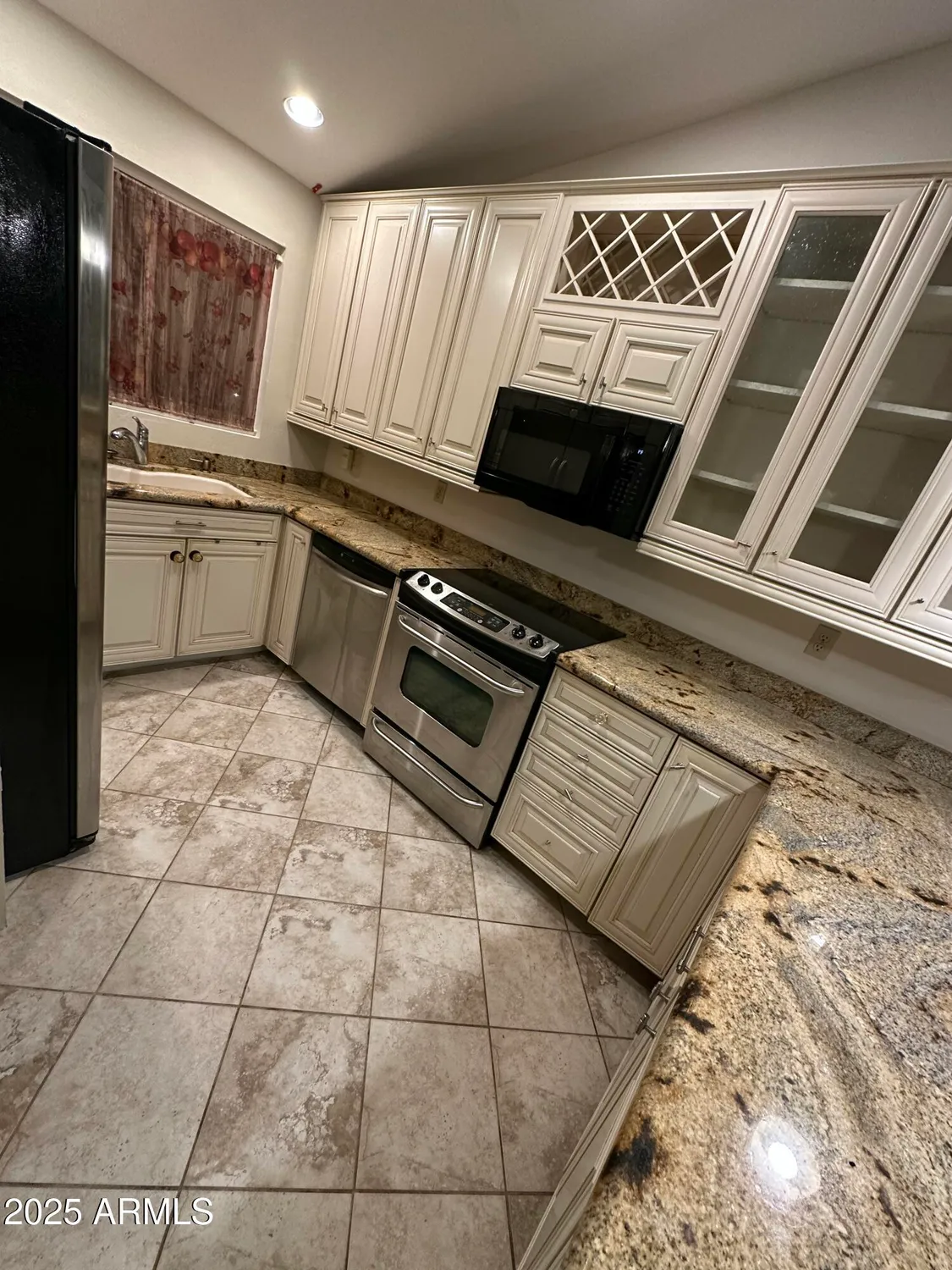 Property Slideshow image 11 of 34 | 10847 n fairway ct 211, Sun City, AZ, 85351