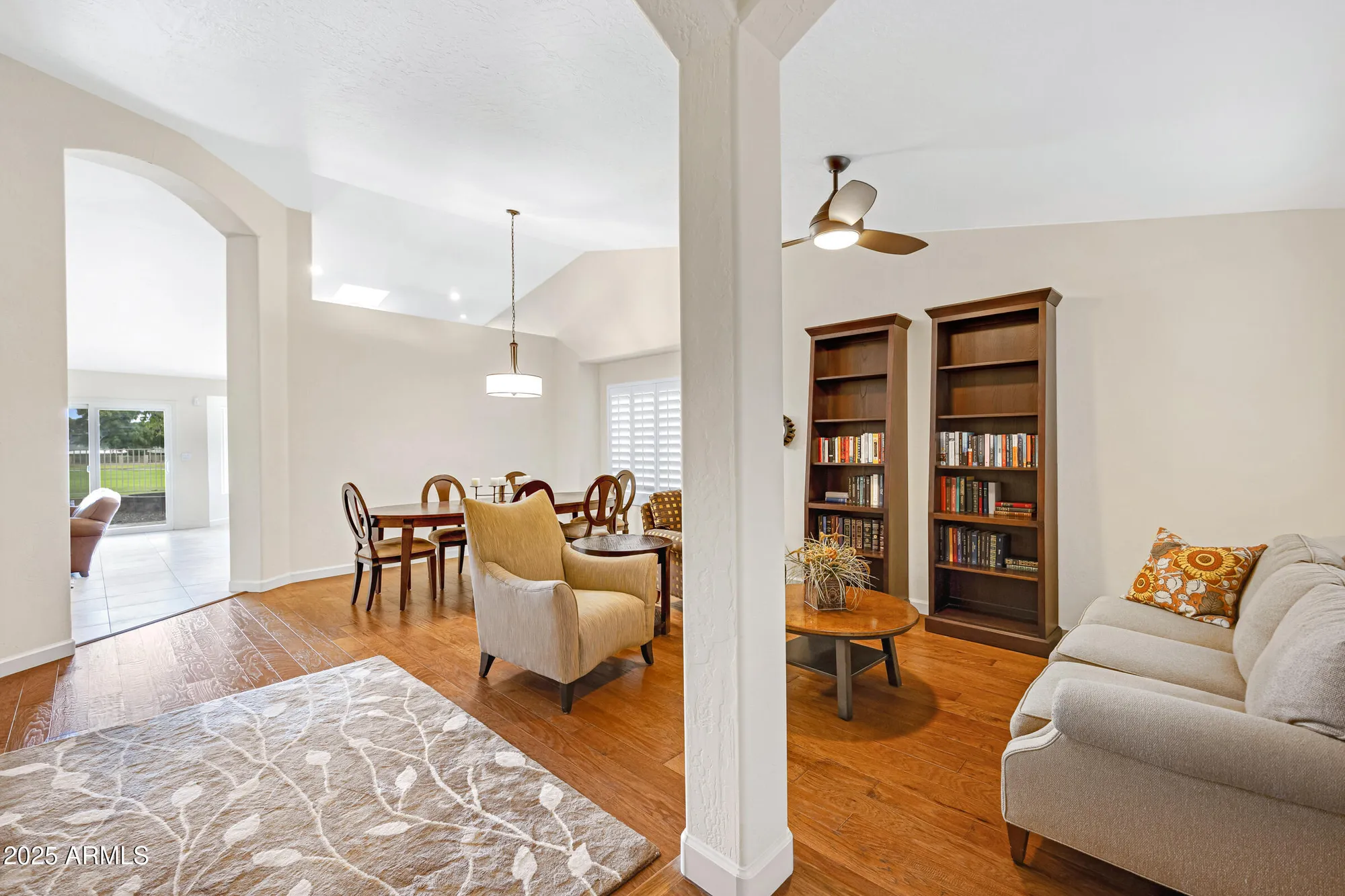 Property Slideshow image 5 of 38 | 11623 s 46th st, Phoenix, AZ, 85044