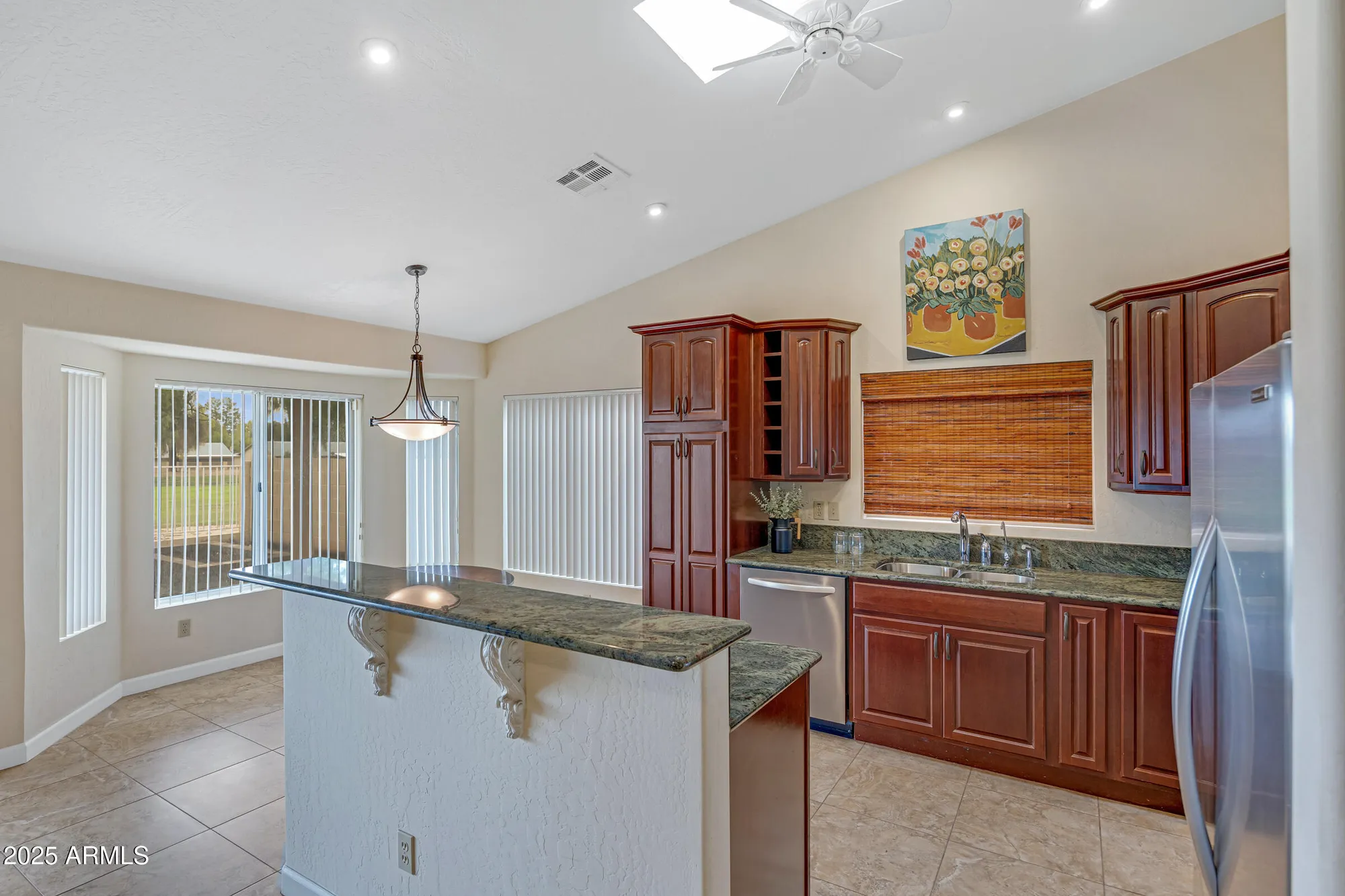 Property Slideshow image 15 of 38 | 11623 s 46th st, Phoenix, AZ, 85044