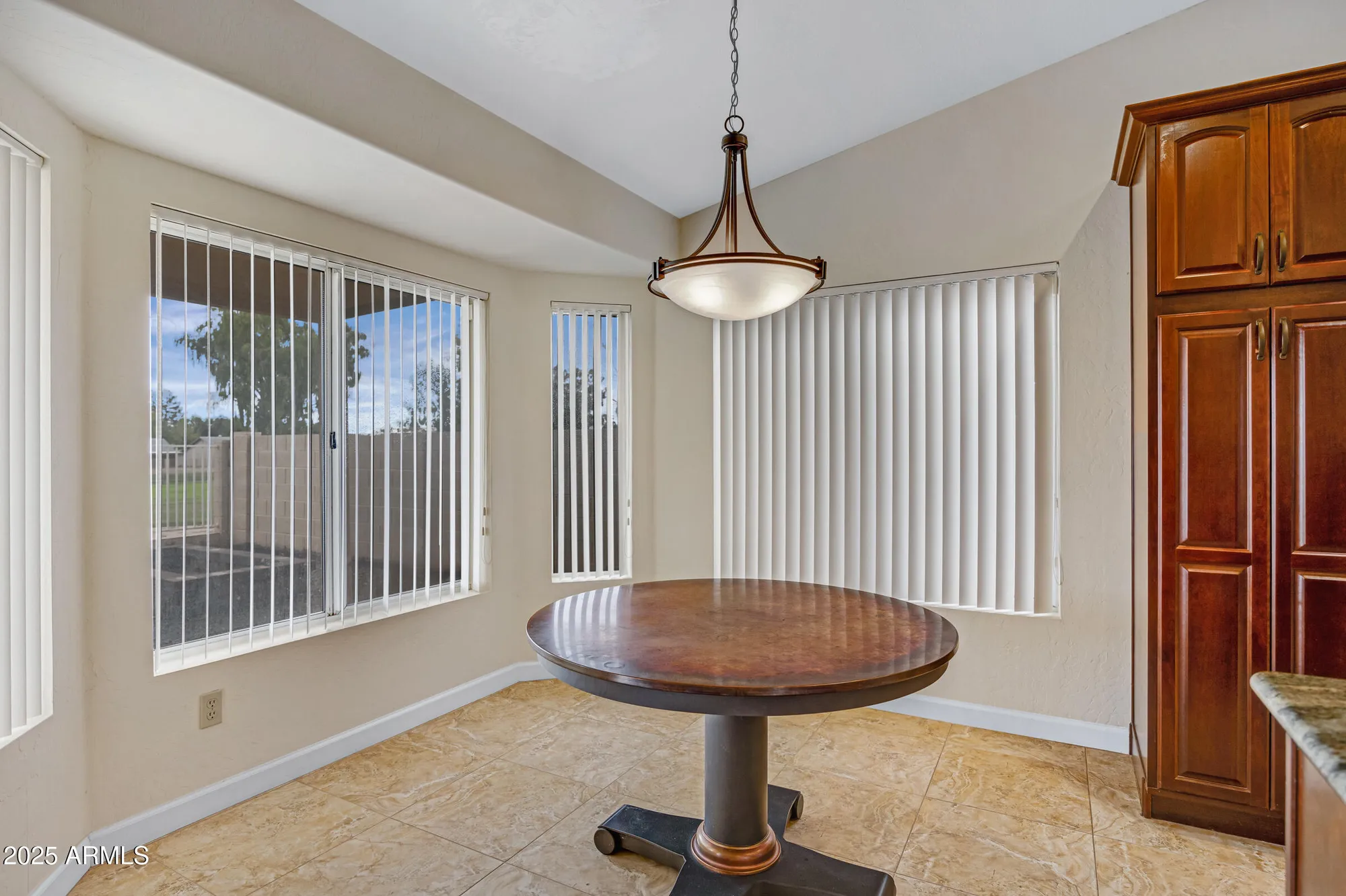 Property Slideshow image 17 of 38 | 11623 s 46th st, Phoenix, AZ, 85044