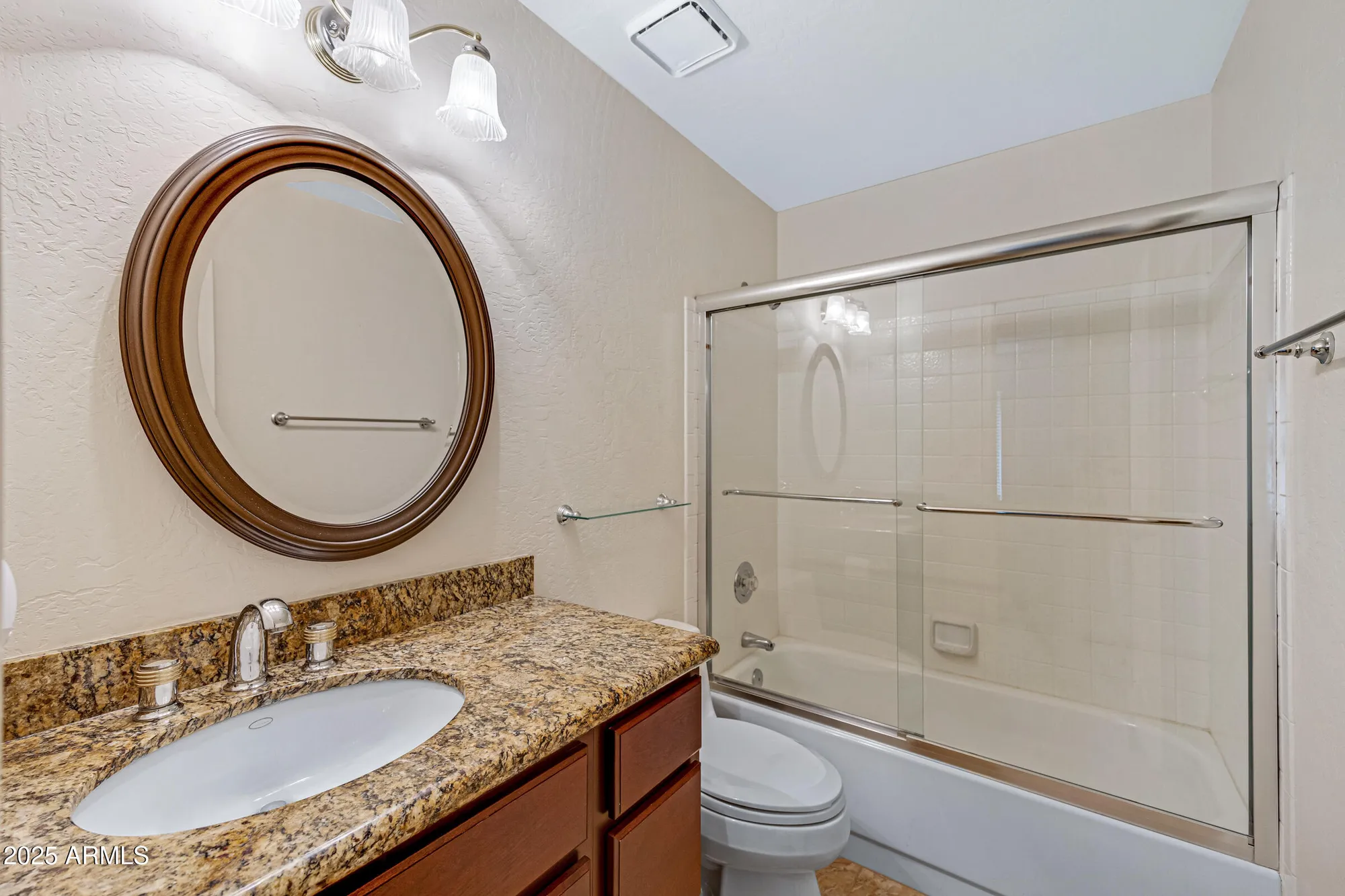 Property Slideshow image 25 of 38 | 11623 s 46th st, Phoenix, AZ, 85044
