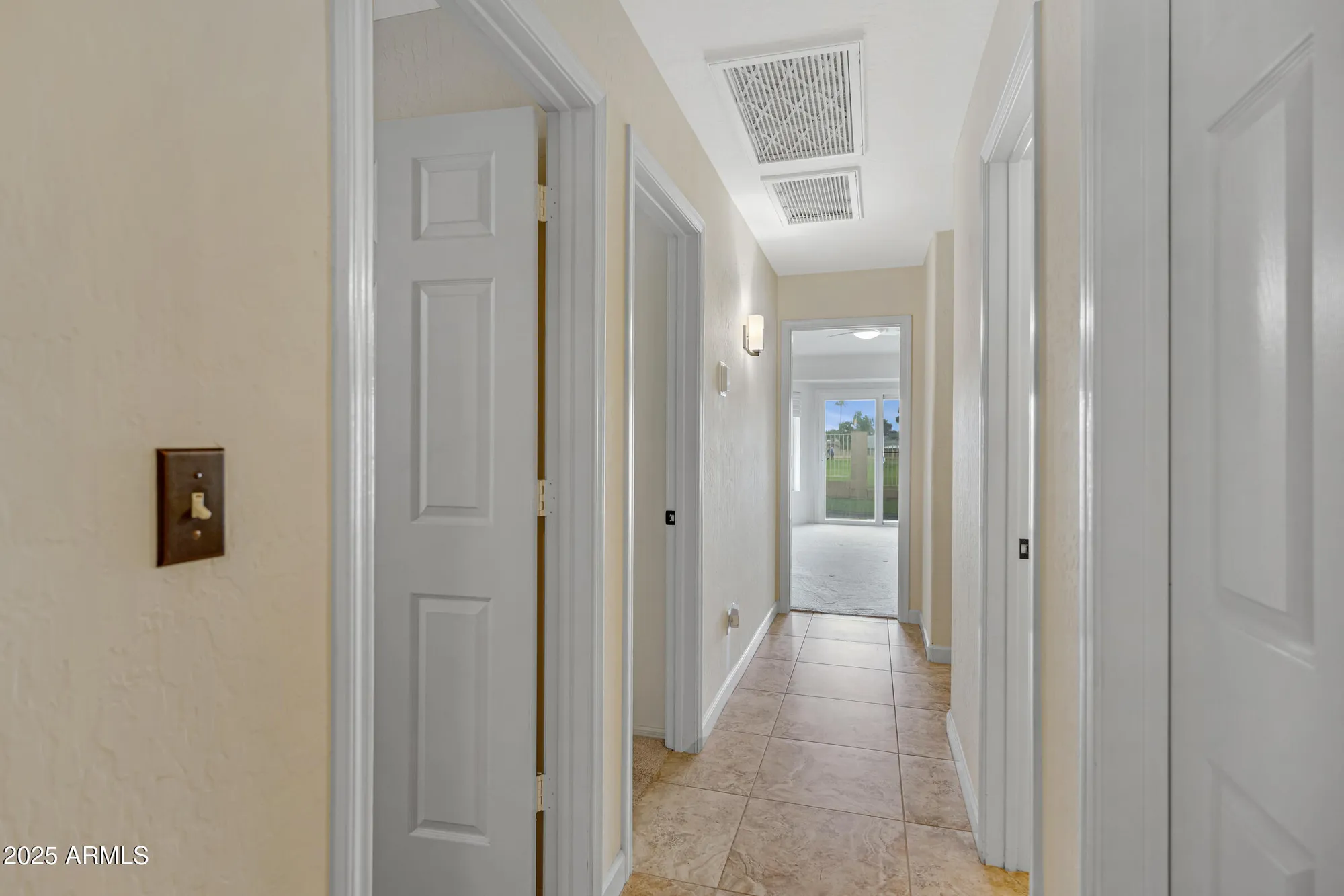 Property Slideshow image 18 of 38 | 11623 s 46th st, Phoenix, AZ, 85044