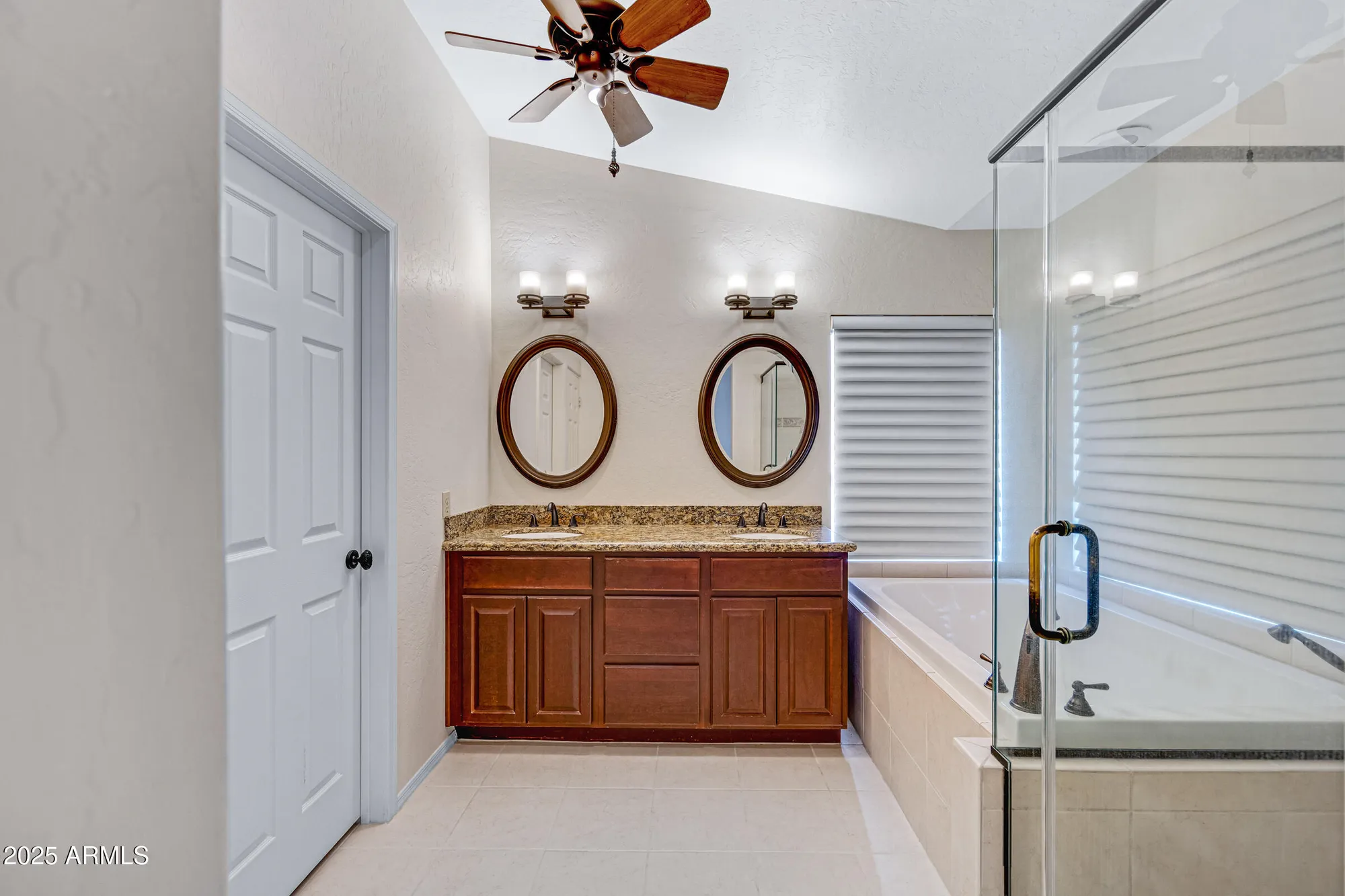Property Slideshow image 22 of 38 | 11623 s 46th st, Phoenix, AZ, 85044