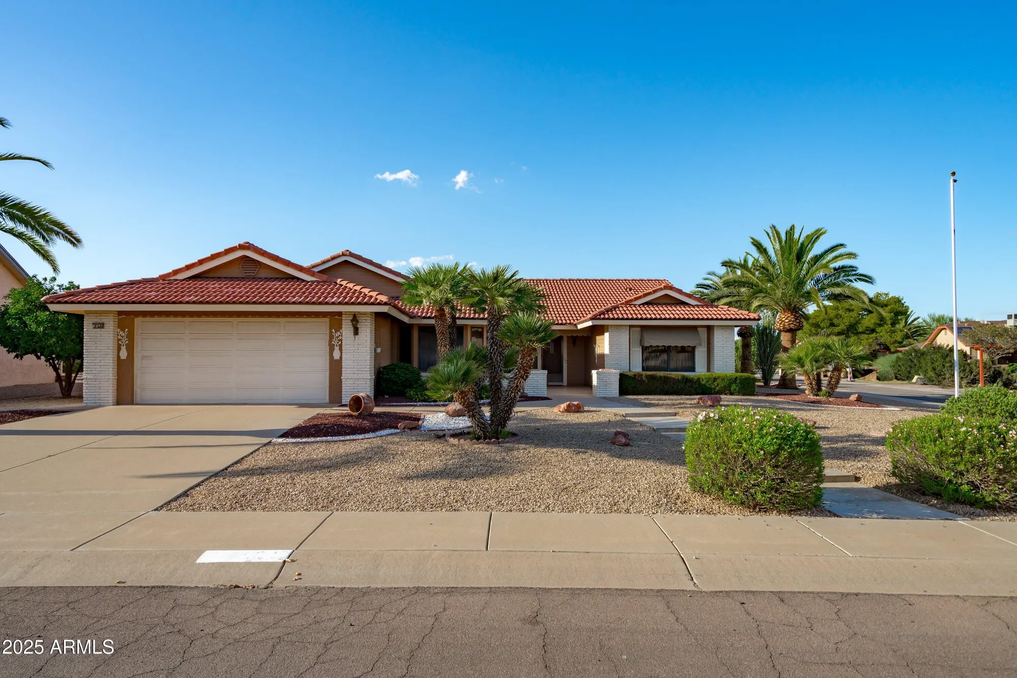 Property Slideshow image 1 of 42 | 20826 n desert glen dr, Sun City West, AZ, 85375
