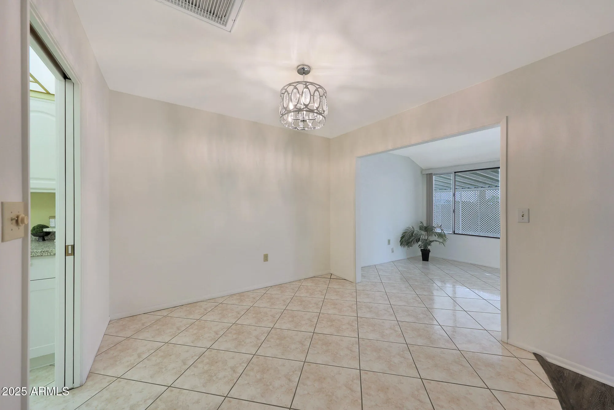 Property Slideshow image 12 of 48 | 10760 w saratoga cir, Sun City, AZ, 85351