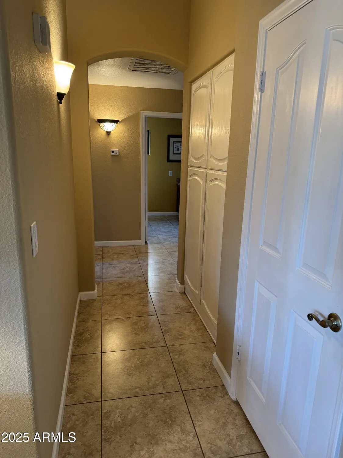 Property Slideshow image 14 of 24 | 9510 w menadota dr, Peoria, AZ, 85382