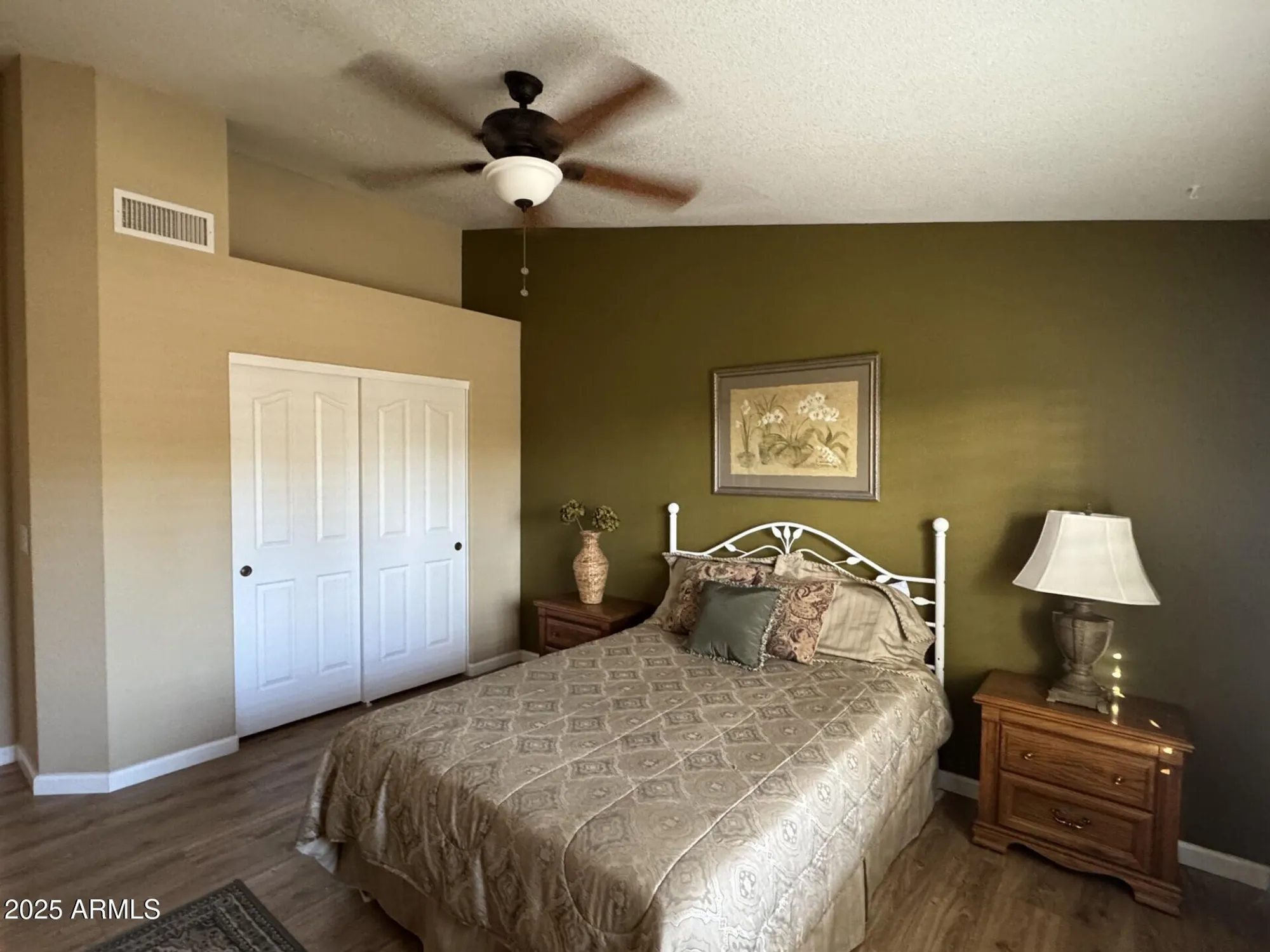 Property Slideshow image 15 of 24 | 9510 w menadota dr, Peoria, AZ, 85382