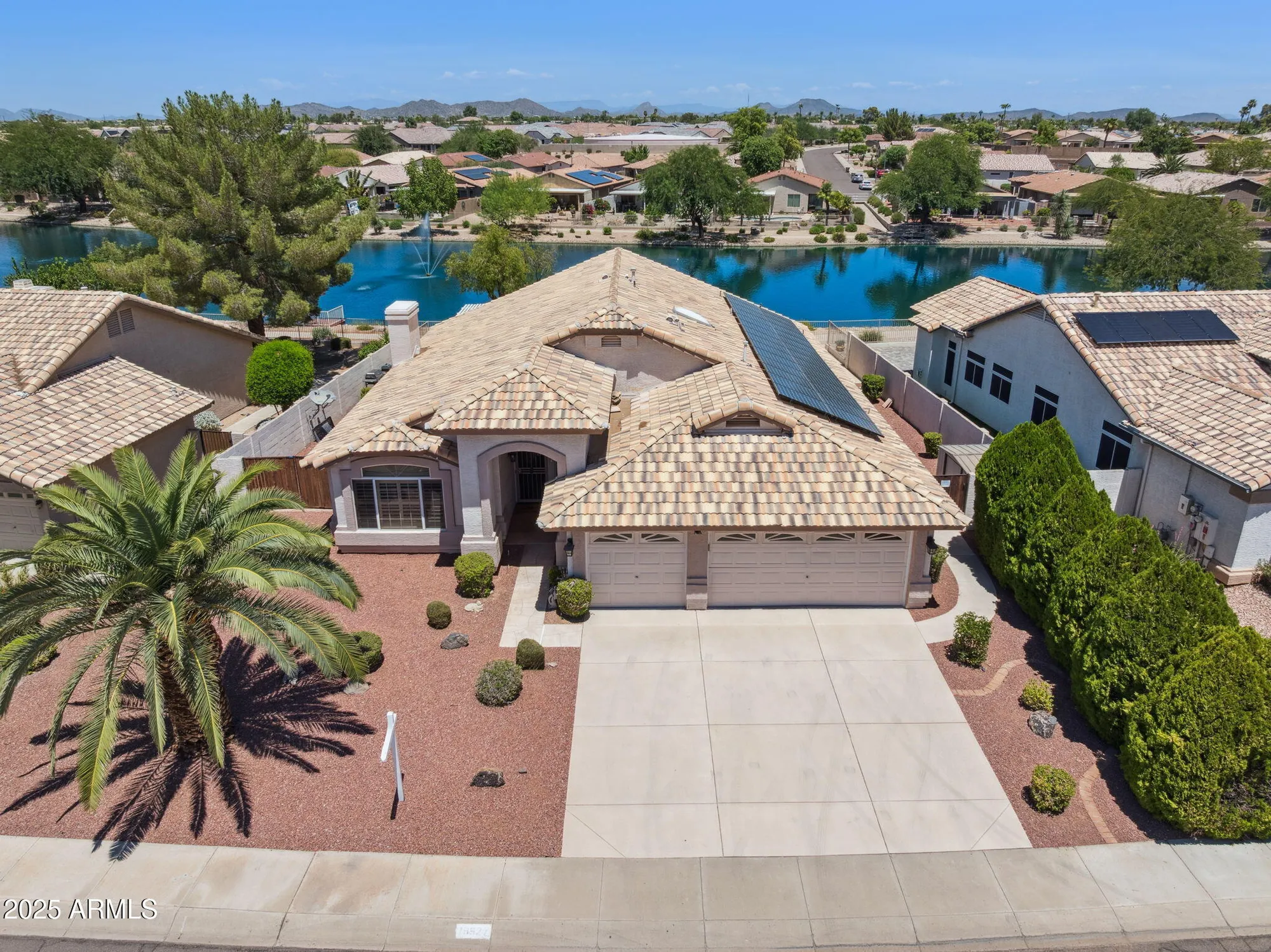 Property Slideshow image 24 of 28 | 19927 n 108th ln, Peoria, AZ, 85373