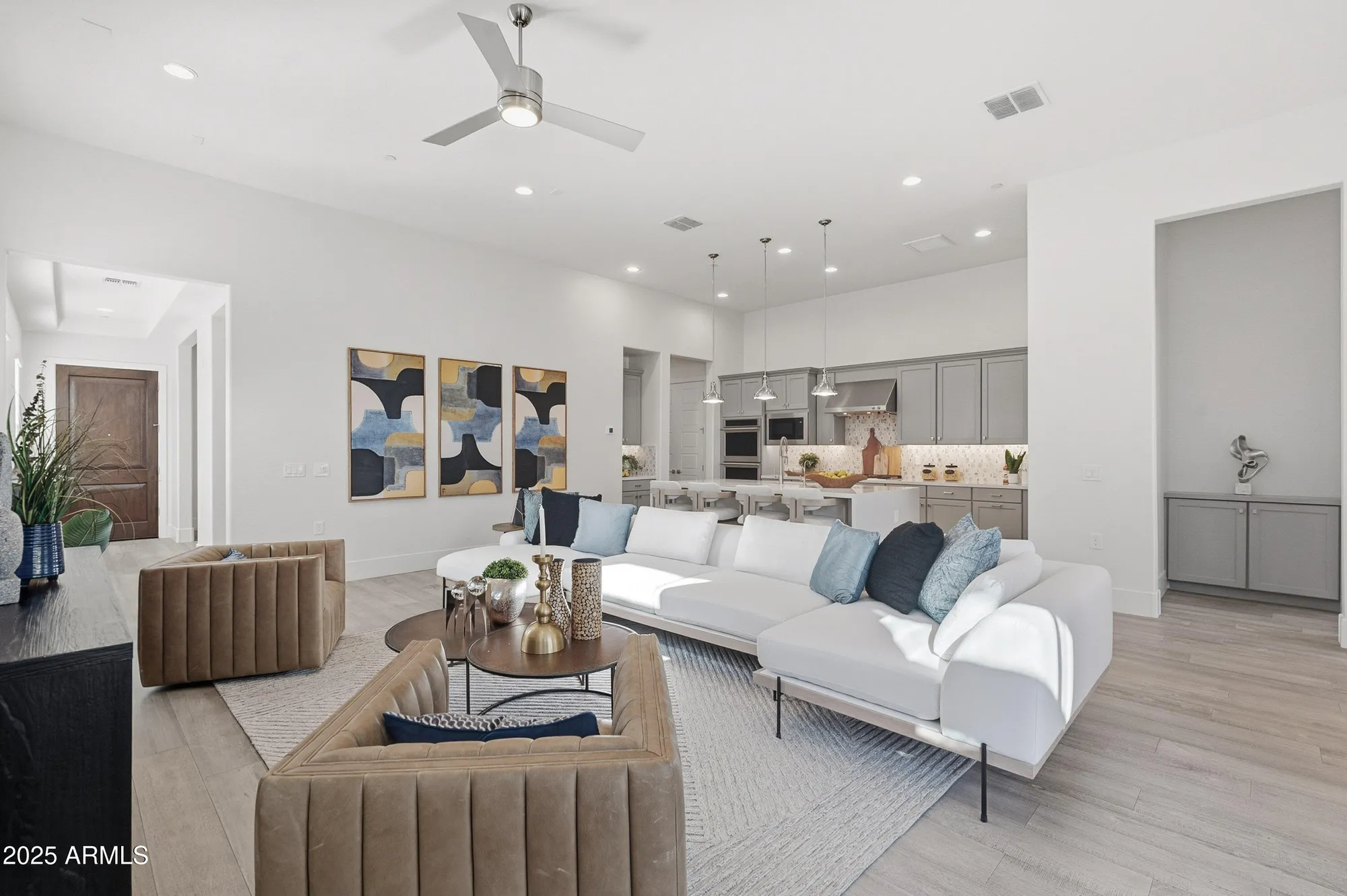 Property Slideshow image 8 of 51 | 7256 e calle primera vis, Scottsdale, AZ, 85266