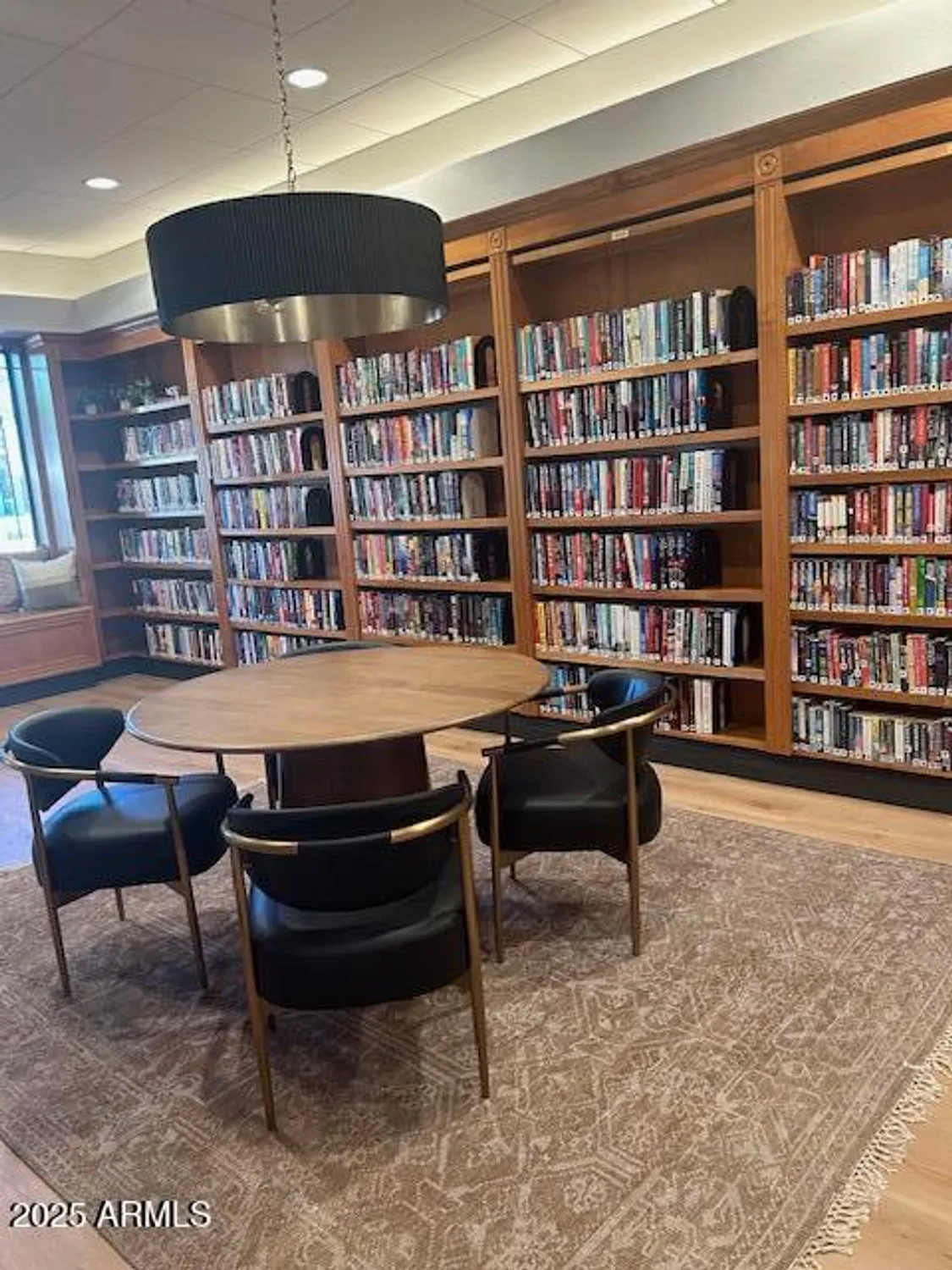 Property Slideshow image 39 of 48 | 1362 e cherry hills dr, Chandler, AZ, 85249