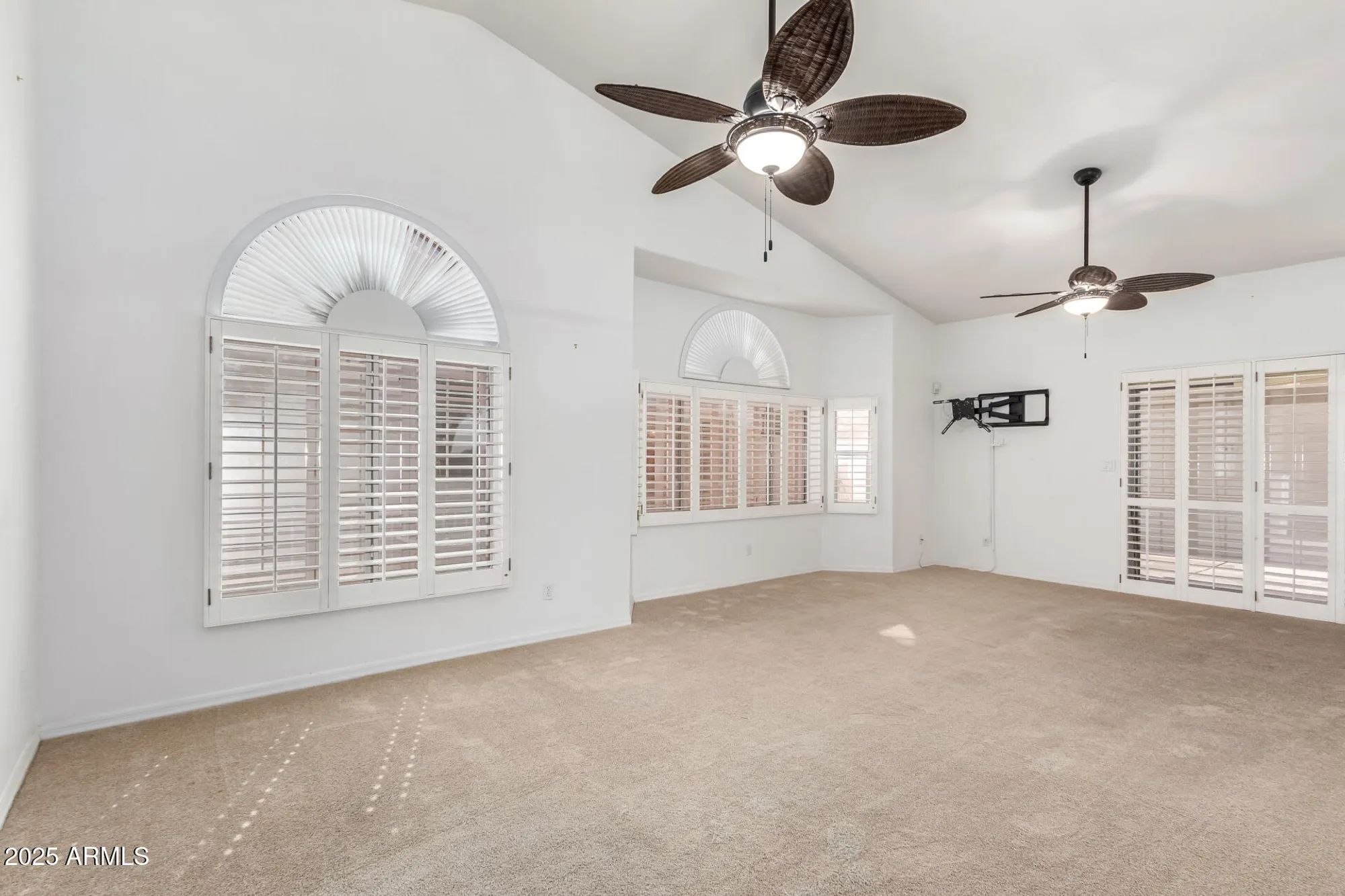 Property Slideshow image 8 of 49 | 5830 e mckellips rd unit 100, Mesa, AZ, 85215