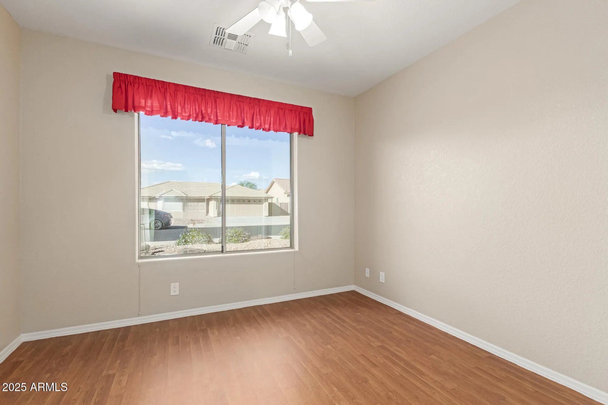 Property Slideshow image 16 of 31 | 10825 e oro ave, Mesa, AZ, 85212