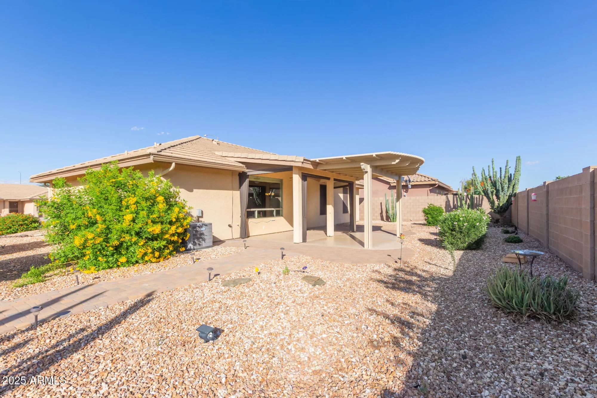 Property Slideshow image 25 of 31 | 10825 e oro ave, Mesa, AZ, 85212