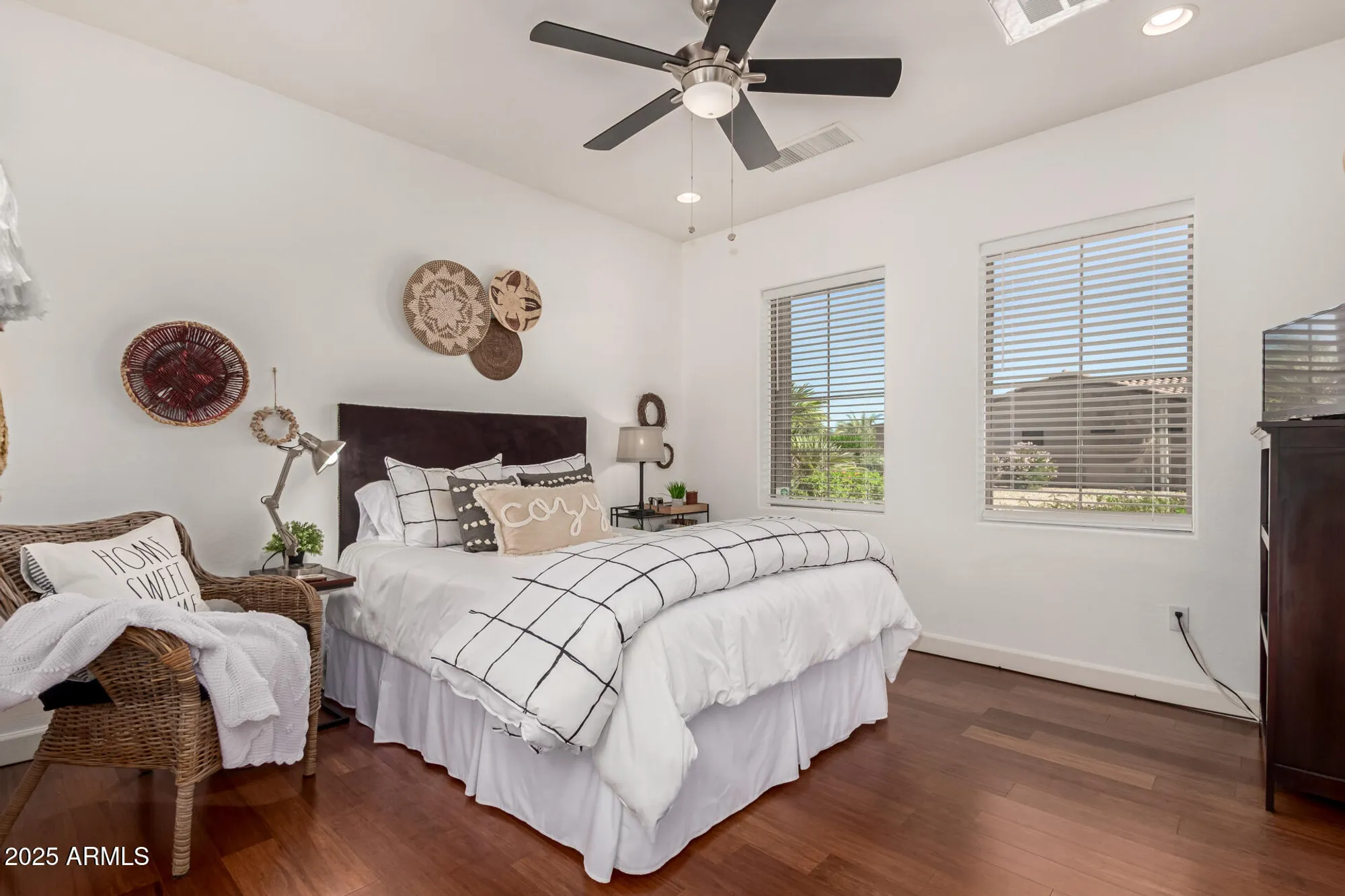 Property Slideshow image 38 of 47 | 20754 n canyon whisper dr, Surprise, AZ, 85387