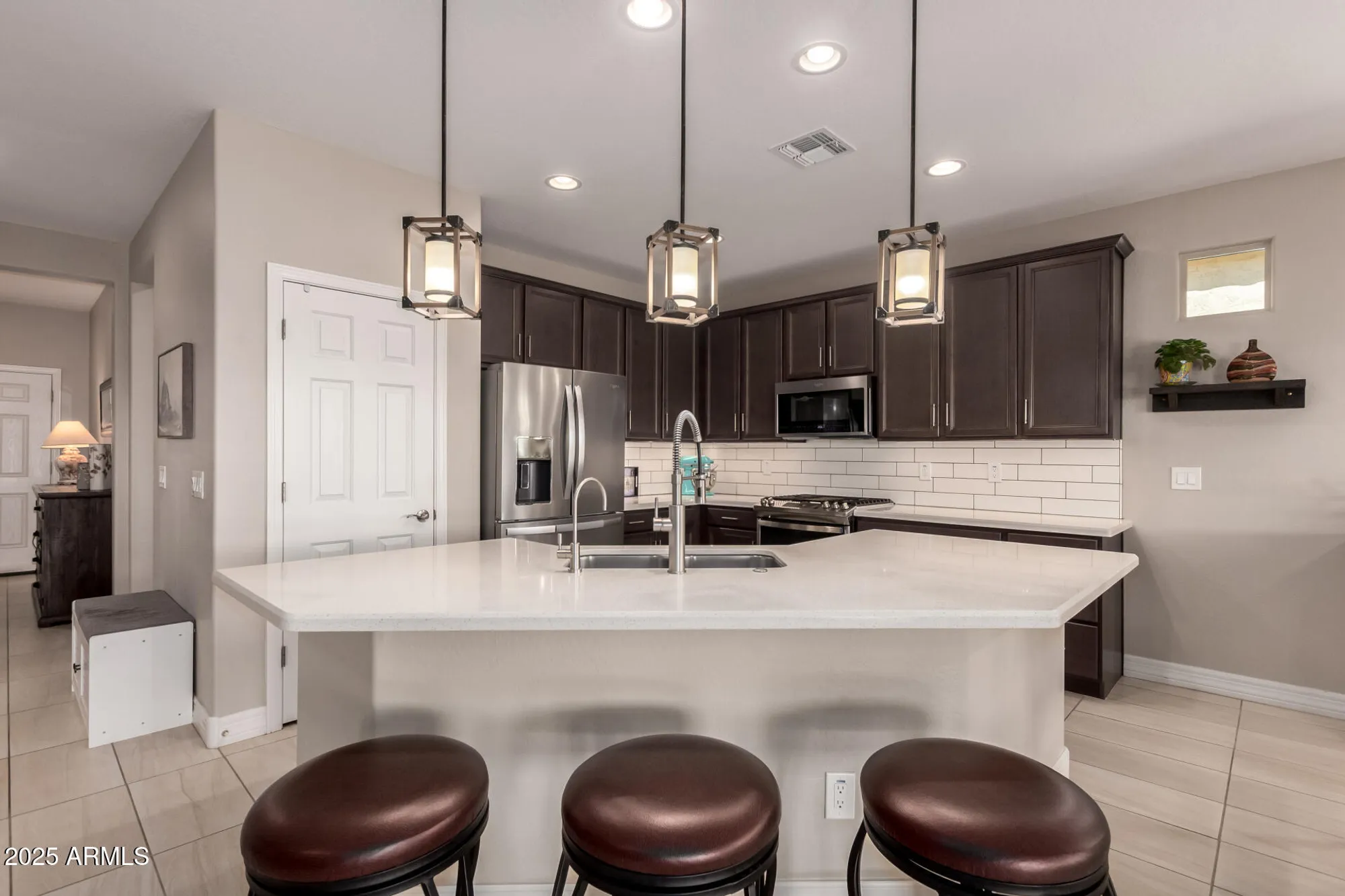 Property Slideshow image 13 of 52 | 18229 w cedarwood ln, Goodyear, AZ, 85338