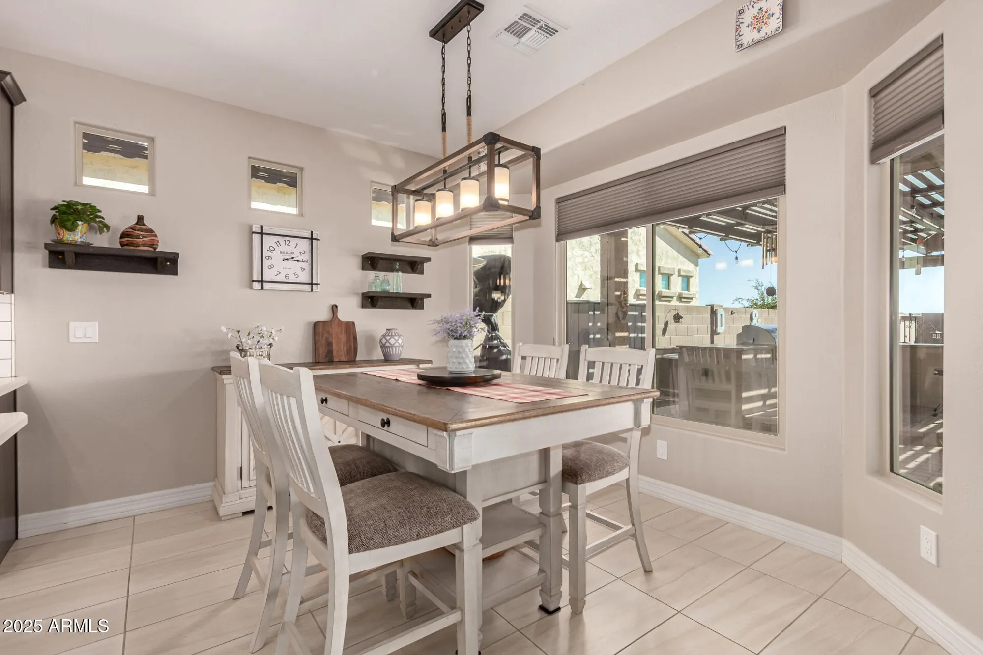 Property Slideshow image 11 of 52 | 18229 w cedarwood ln, Goodyear, AZ, 85338